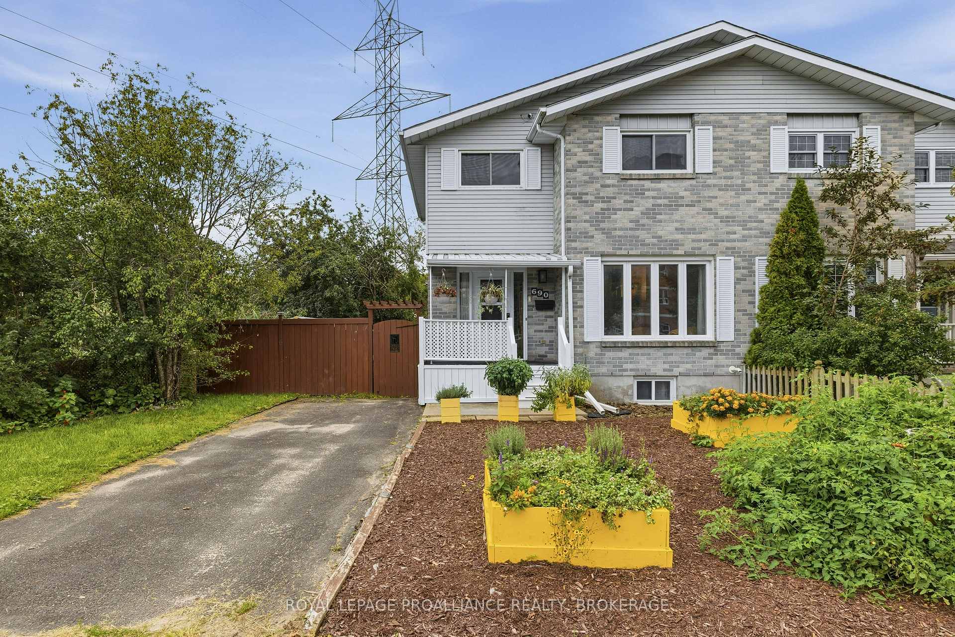 Photo 2 of 690 Davis Drive, Kingston, East Gardiners Rd — HOMEH