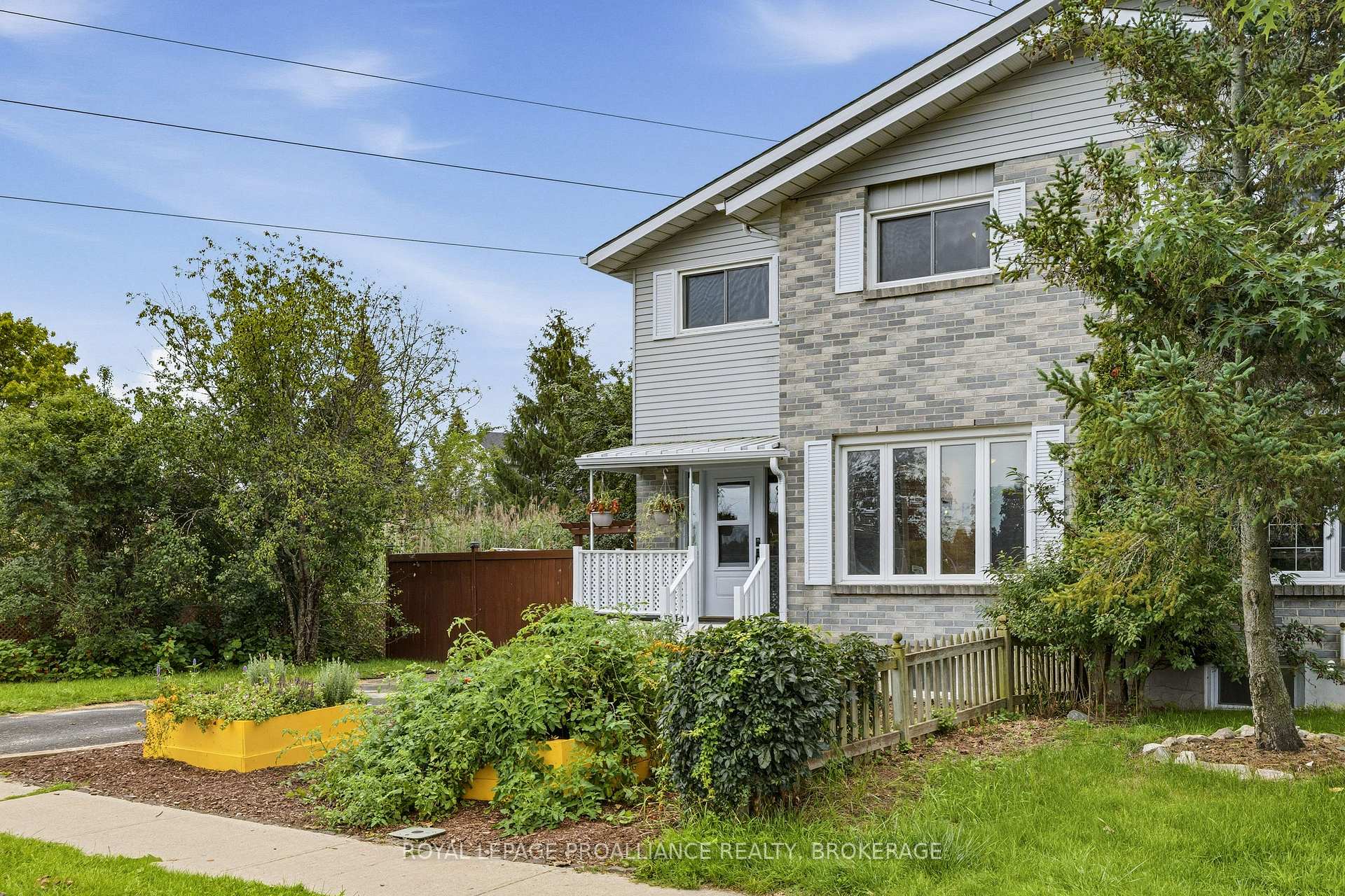 Photo 3 of 690 Davis Drive, Kingston, East Gardiners Rd — HOMEH