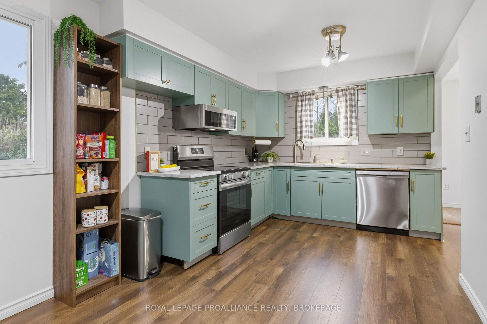 Photo 9 of 690 Davis Drive, Kingston, East Gardiners Rd — HOMEH