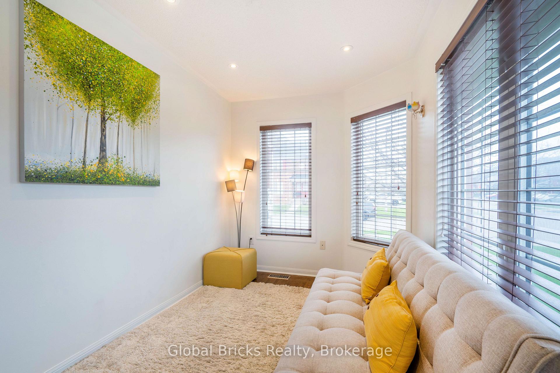 Photo 5 of 60 Dwyer Drive, Brampton, Gore Industrial North — HOMEH