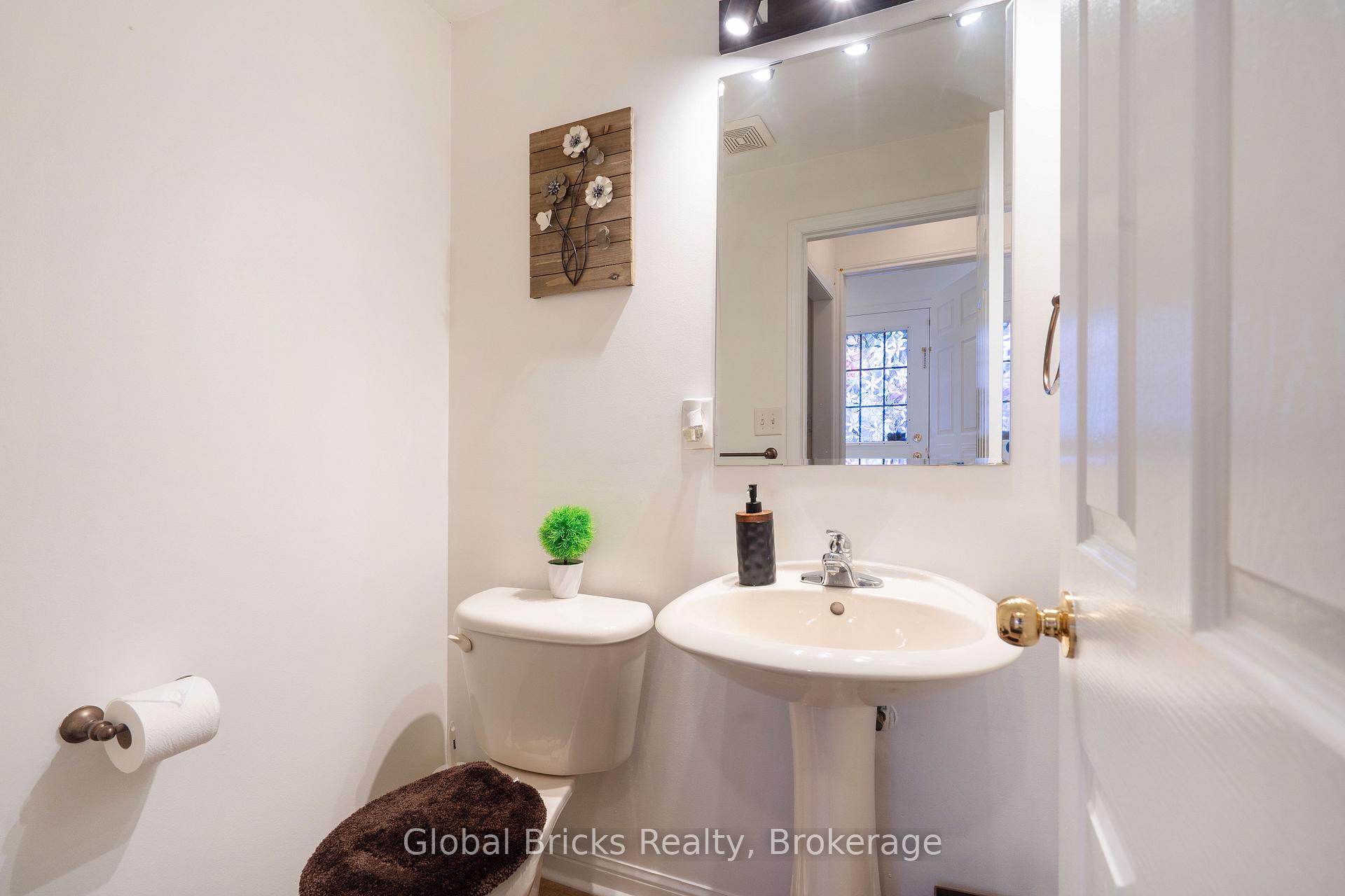 Photo 16 of 60 Dwyer Drive, Brampton, Gore Industrial North — HOMEH
