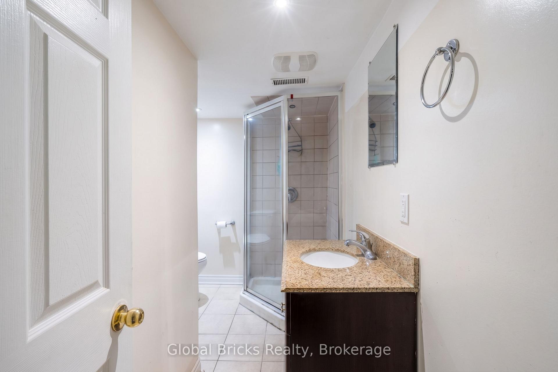 Photo 32 of 60 Dwyer Drive, Brampton, Gore Industrial North — HOMEH