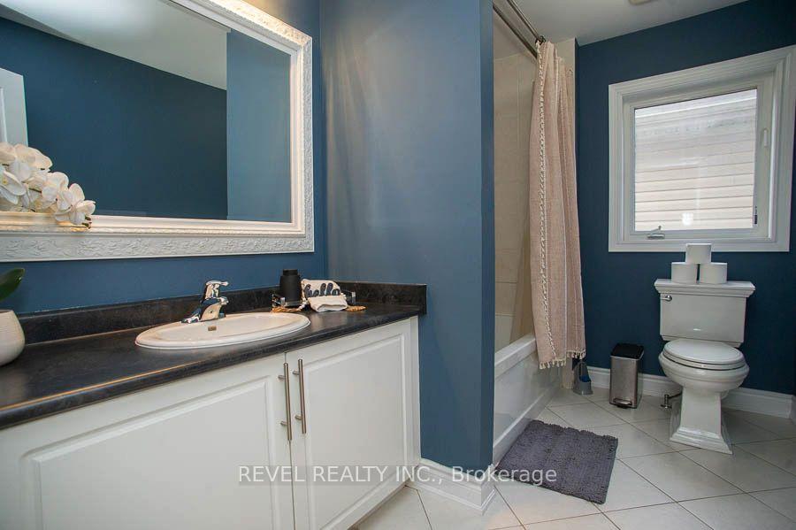 Photo 38 of 10 Bisset Avenue, Brantford, Empire South — HOMEH