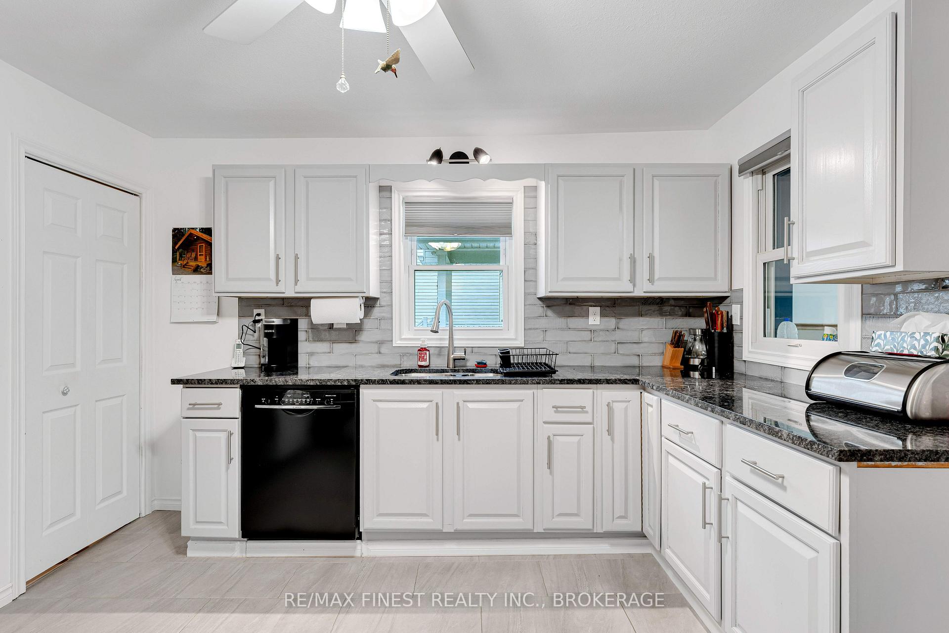 Photo 14 of 580 MacDonnell Street, Kingston, East of Sir John A. Blvd — HOMEH