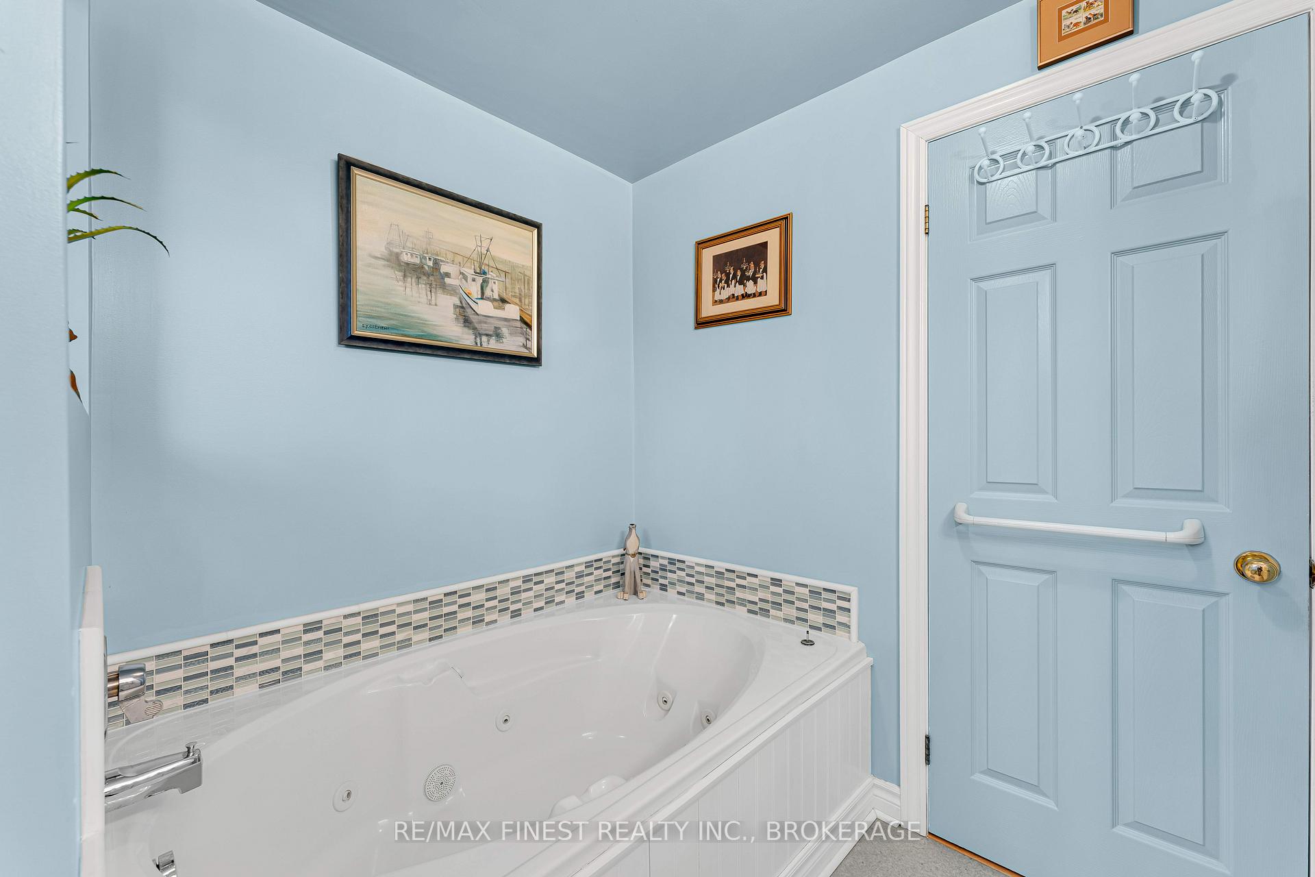 Photo 27 of 580 MacDonnell Street, Kingston, East of Sir John A. Blvd — HOMEH