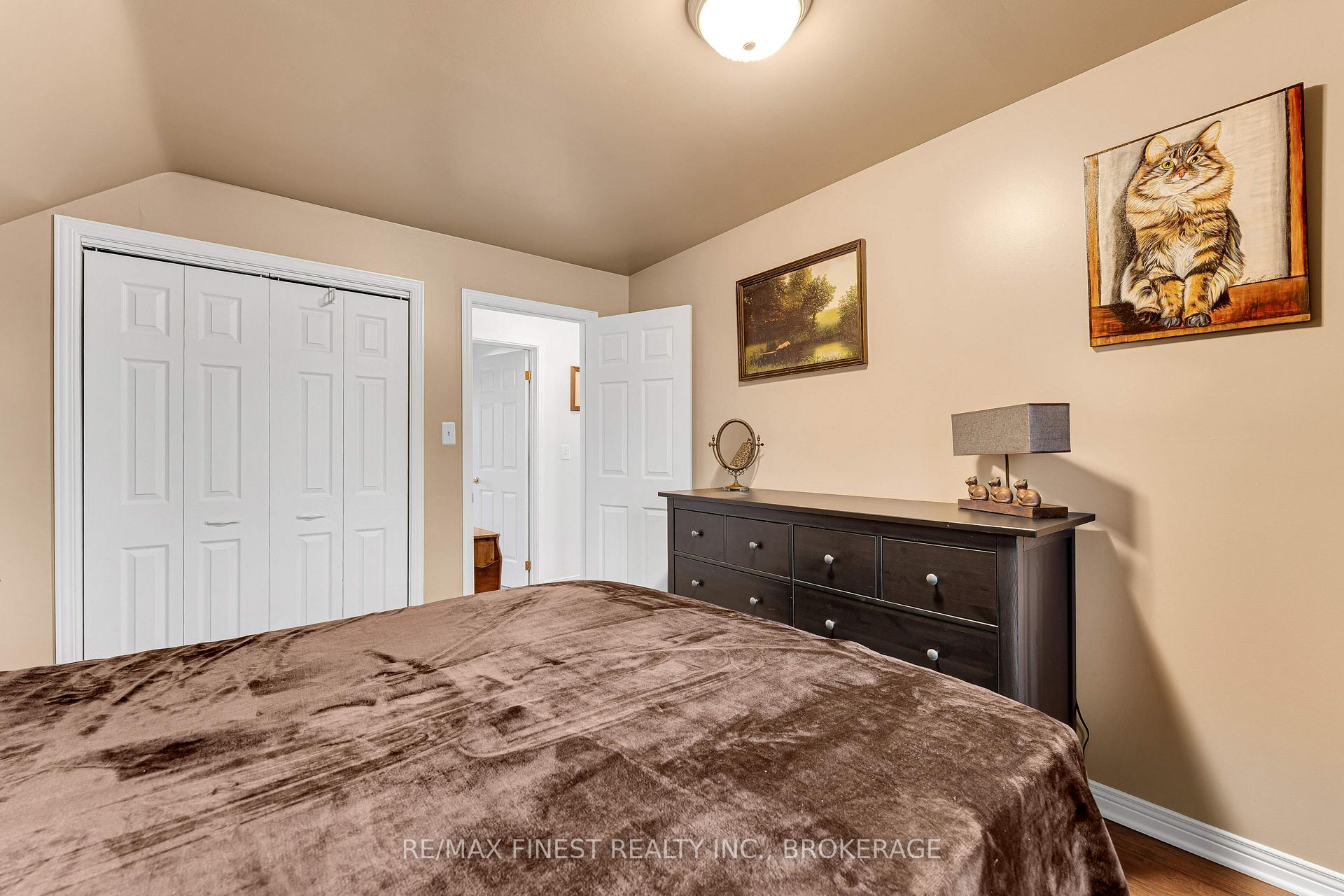 Photo 32 of 580 MacDonnell Street, Kingston, East of Sir John A. Blvd — HOMEH