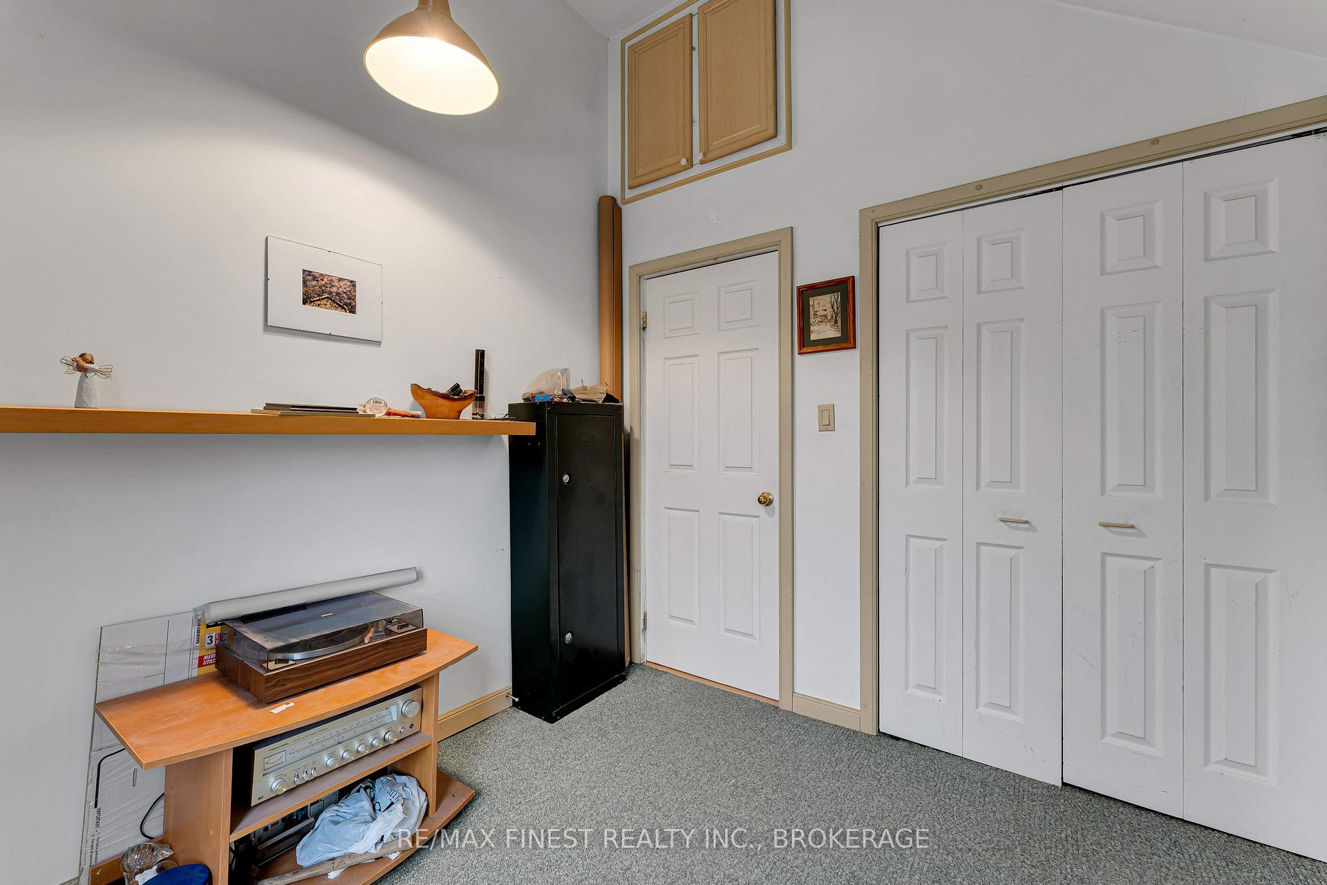 Photo 34 of 580 MacDonnell Street, Kingston, East of Sir John A. Blvd — HOMEH