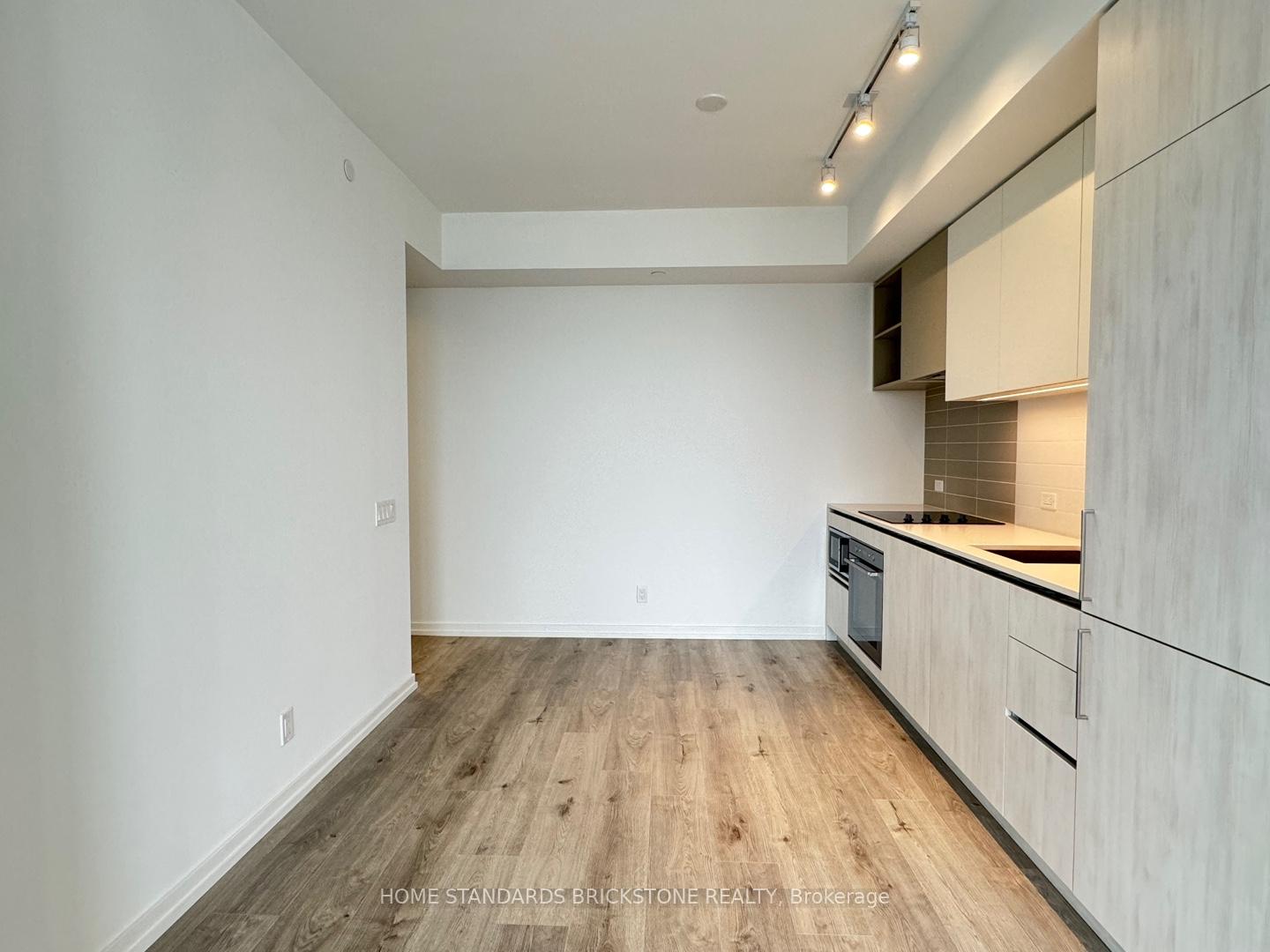 Photo 4 of Unit 5501, 7890 Jane Street, Vaughan, Vaughan Corporate Centre — HOMEH