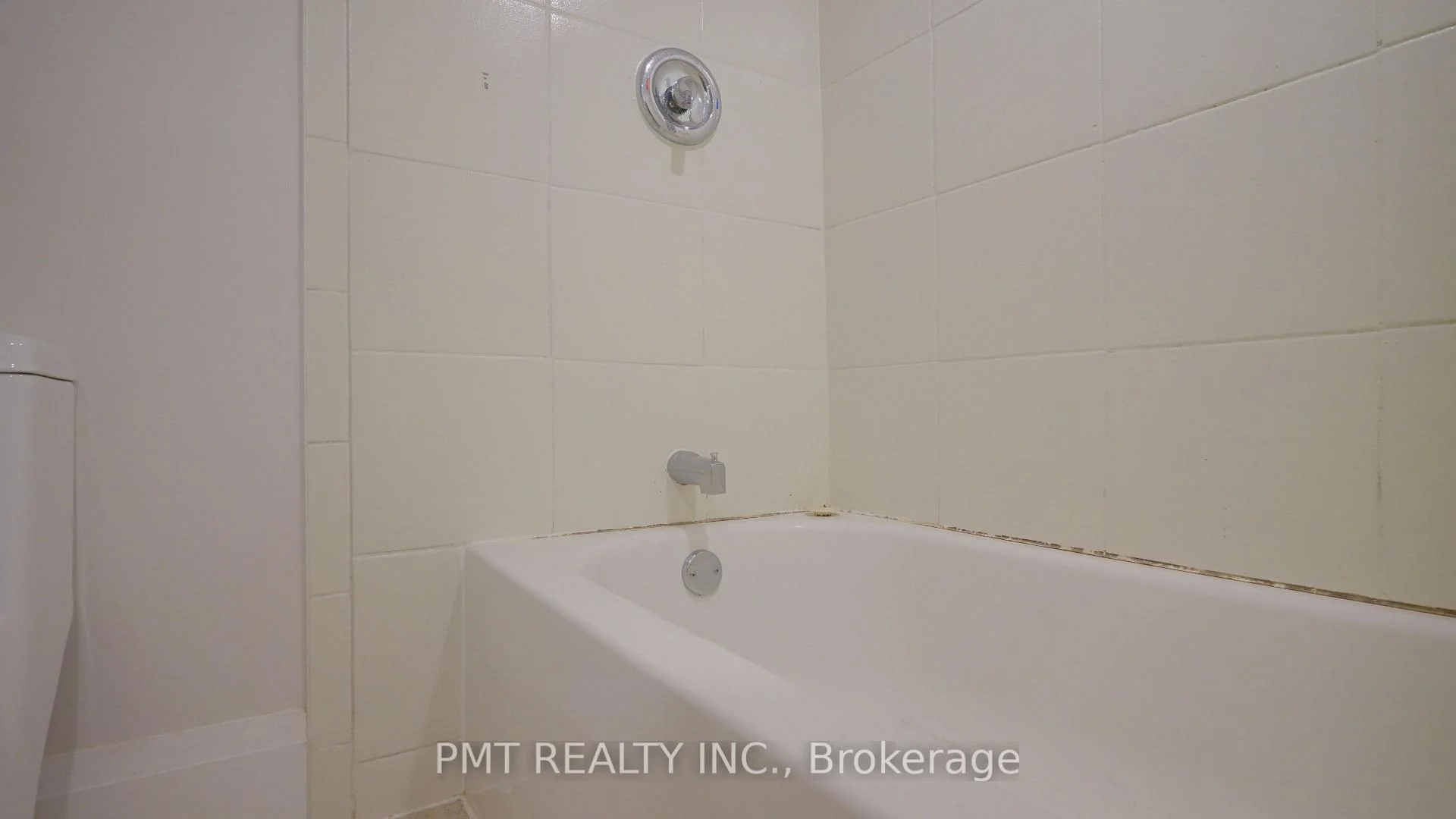 Photo 32 of Unit Bsmt, 232 Laughton Avenue, Toronto, Weston-Pellam Park — HOMEH