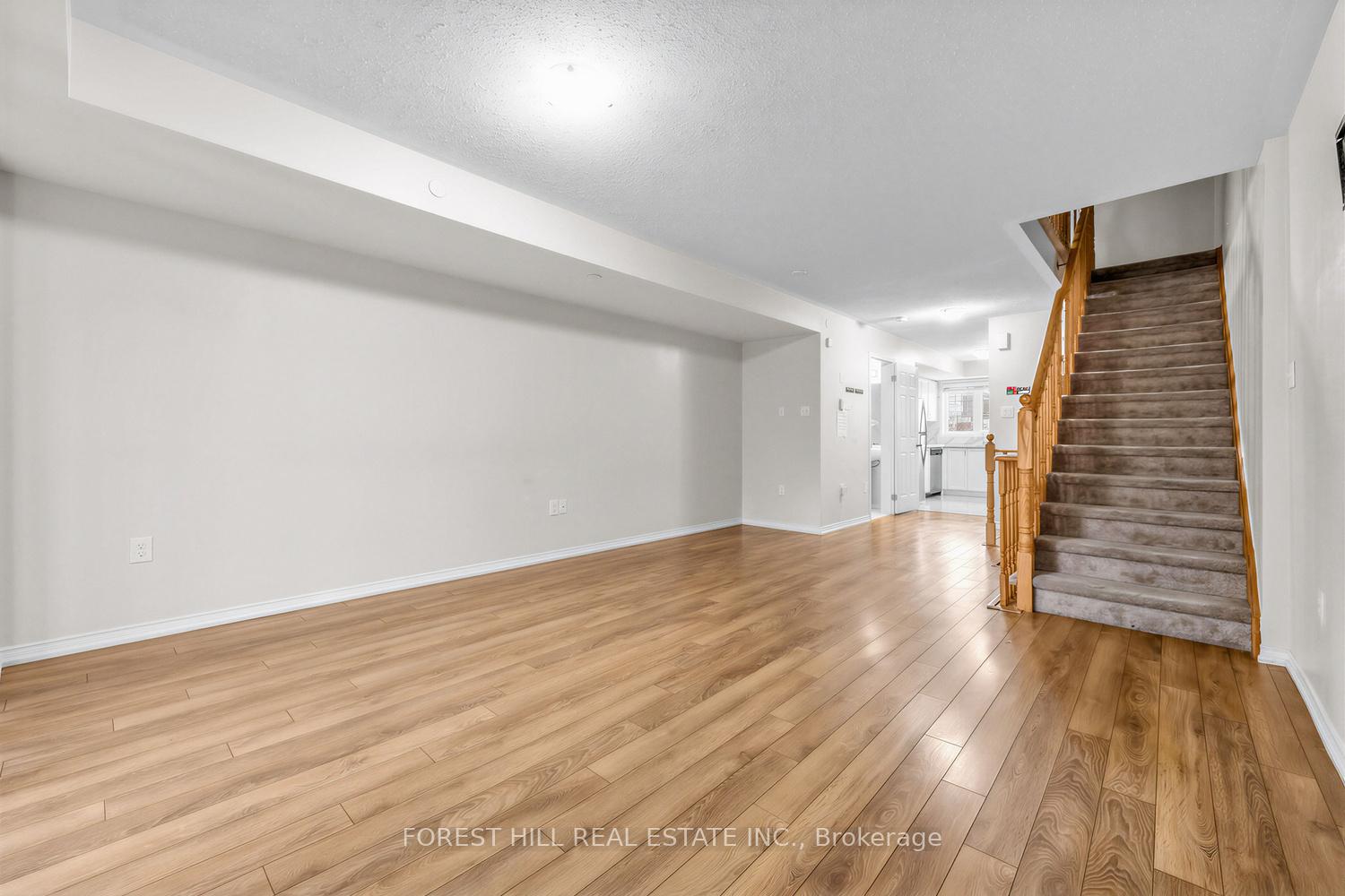 Photo 4 of 2516 Rosedrop Path, Oshawa, Windfields — HOMEH