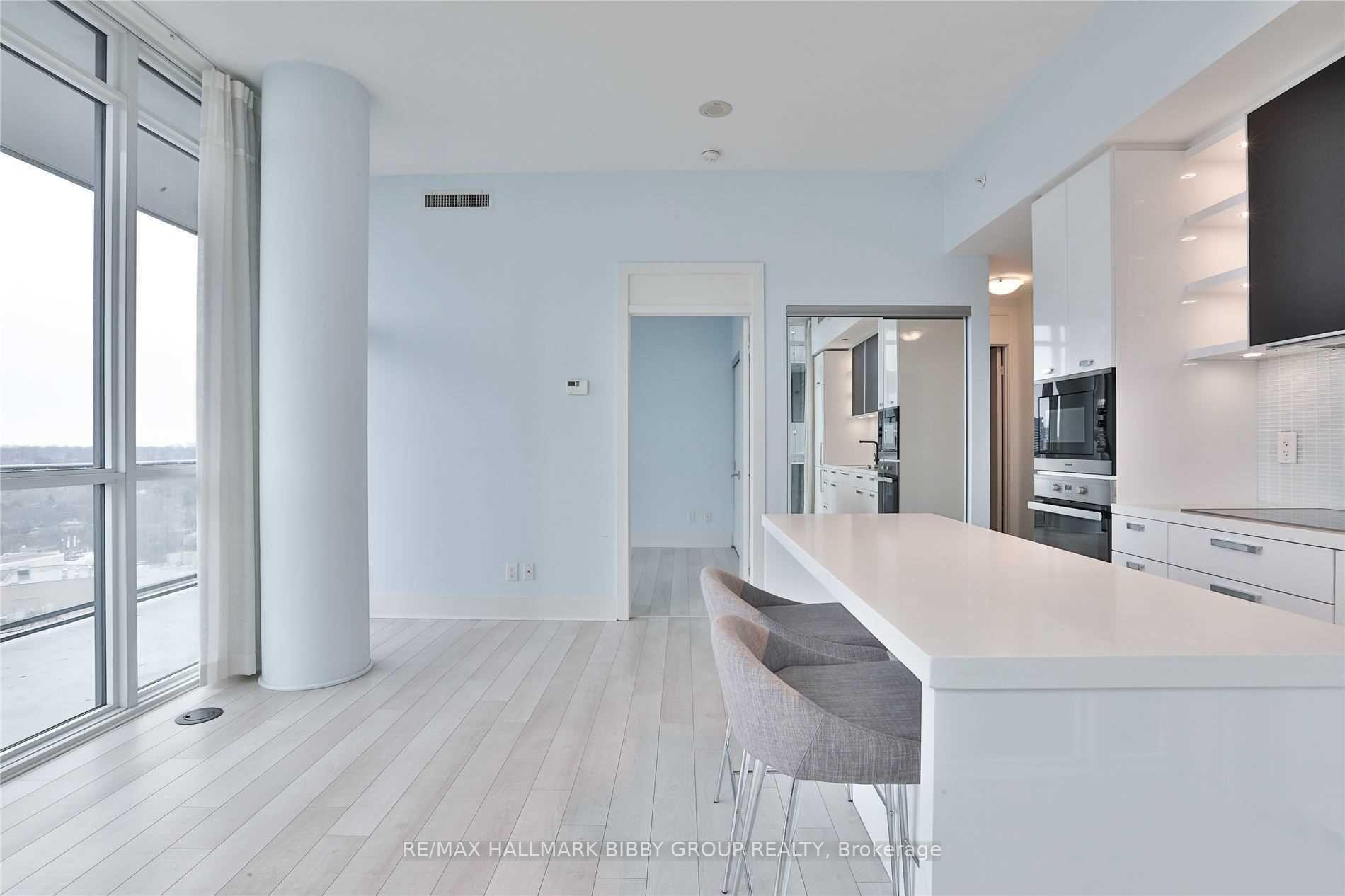 Photo 5 of Unit 2102, 32 Davenport Road, Toronto, The Annex — HOMEH