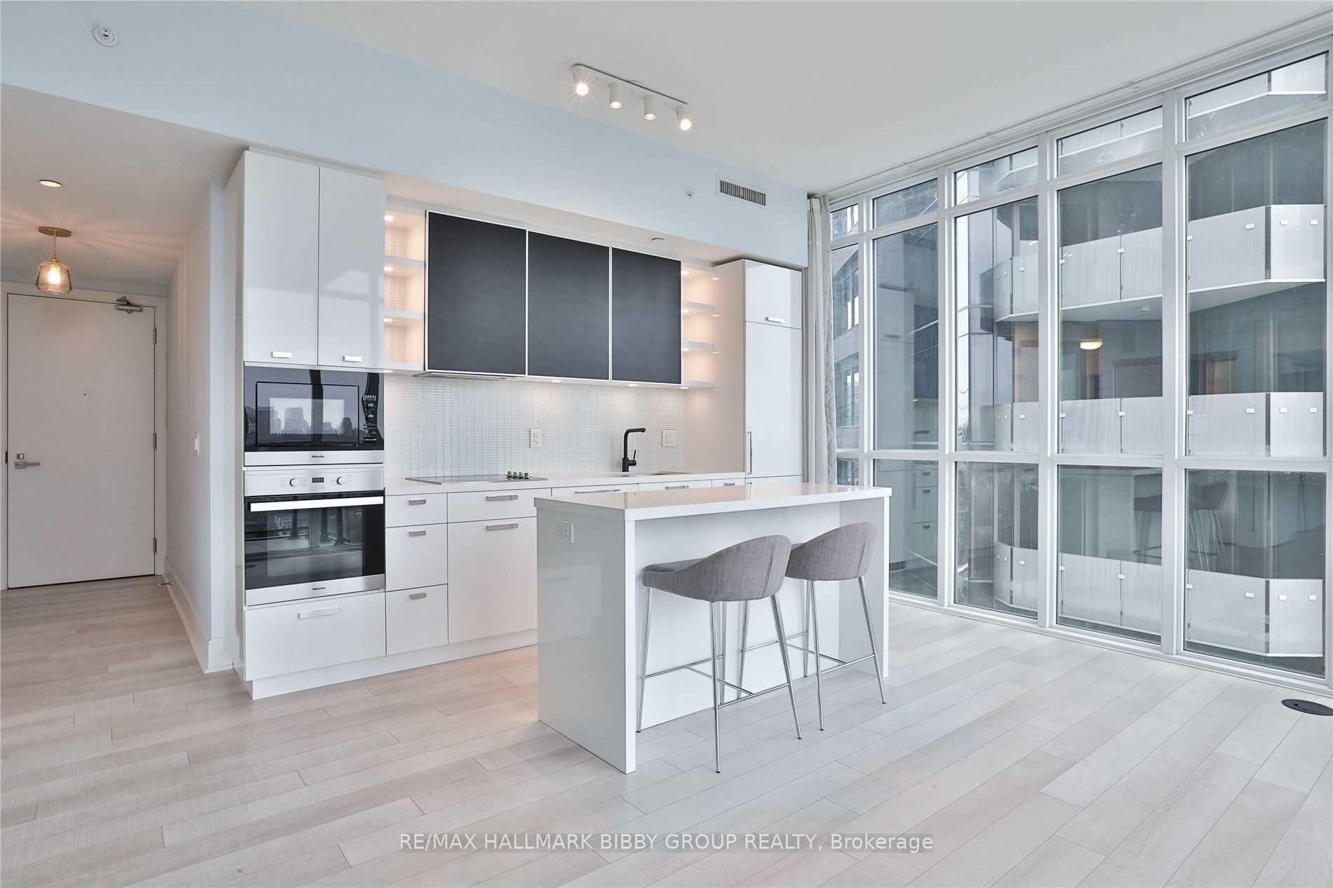 Photo 6 of Unit 2102, 32 Davenport Road, Toronto, The Annex — HOMEH