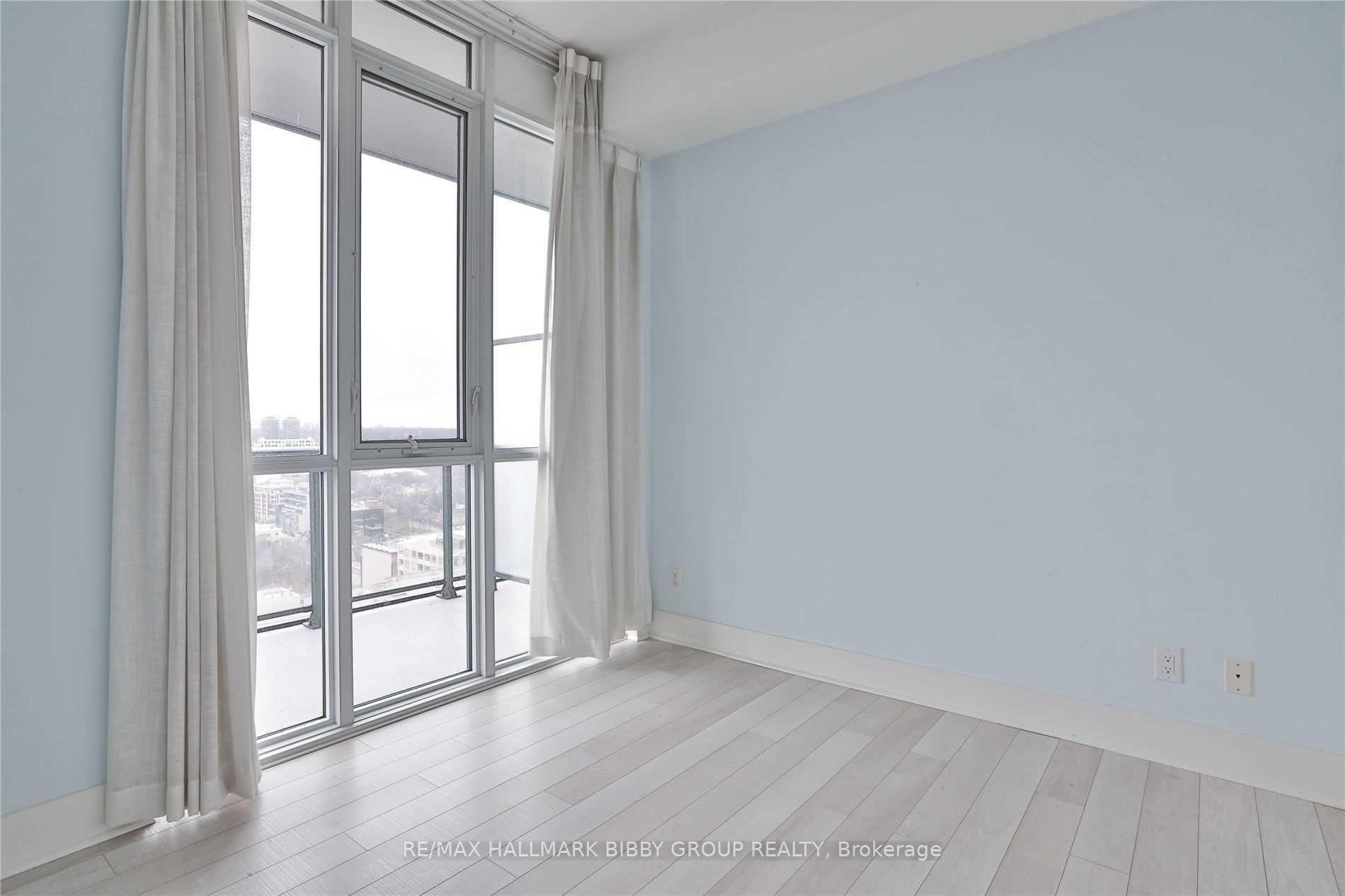 Photo 11 of Unit 2102, 32 Davenport Road, Toronto, The Annex — HOMEH