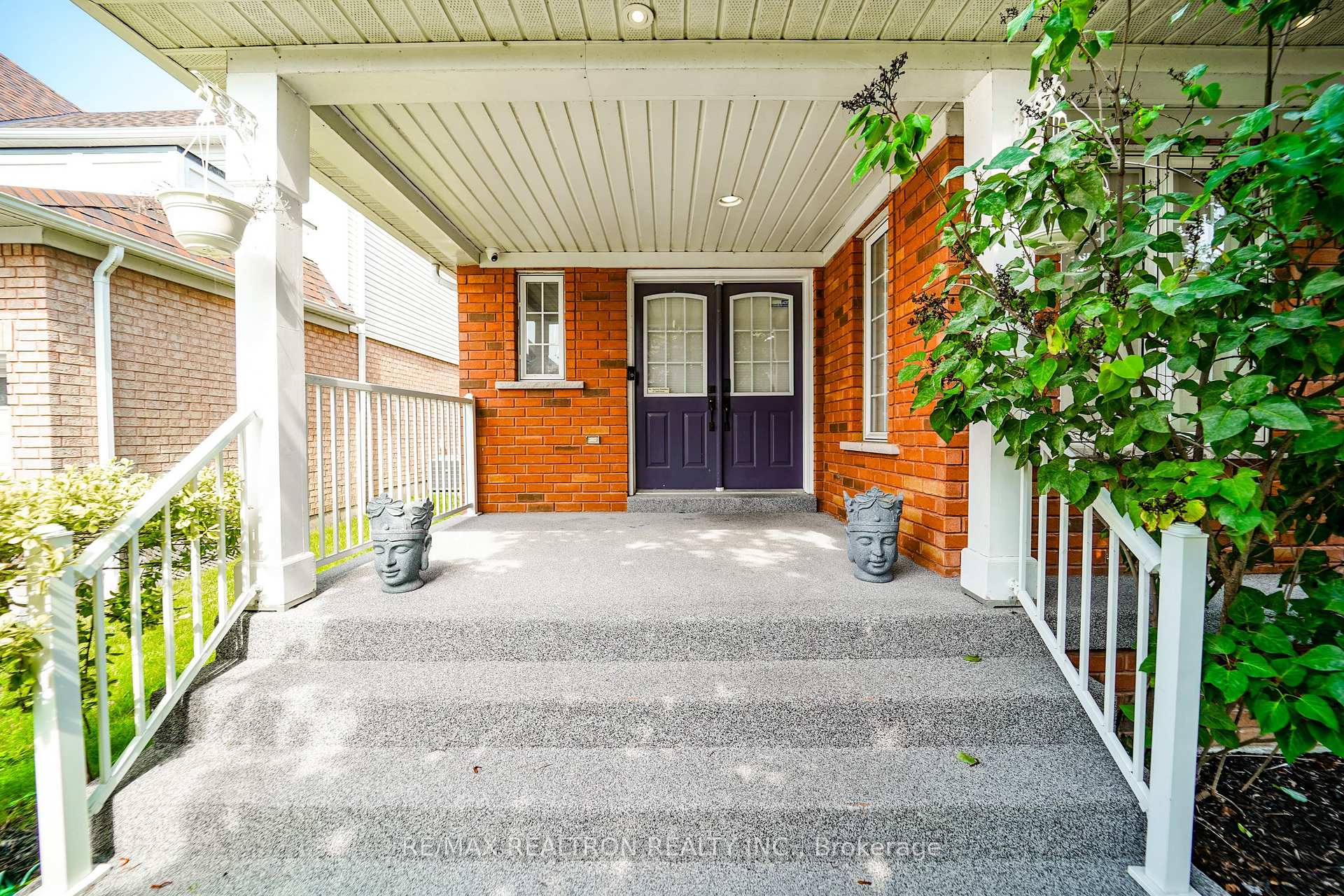 Photo 4 of 96 Hoile Drive, Ajax, South East — HOMEH