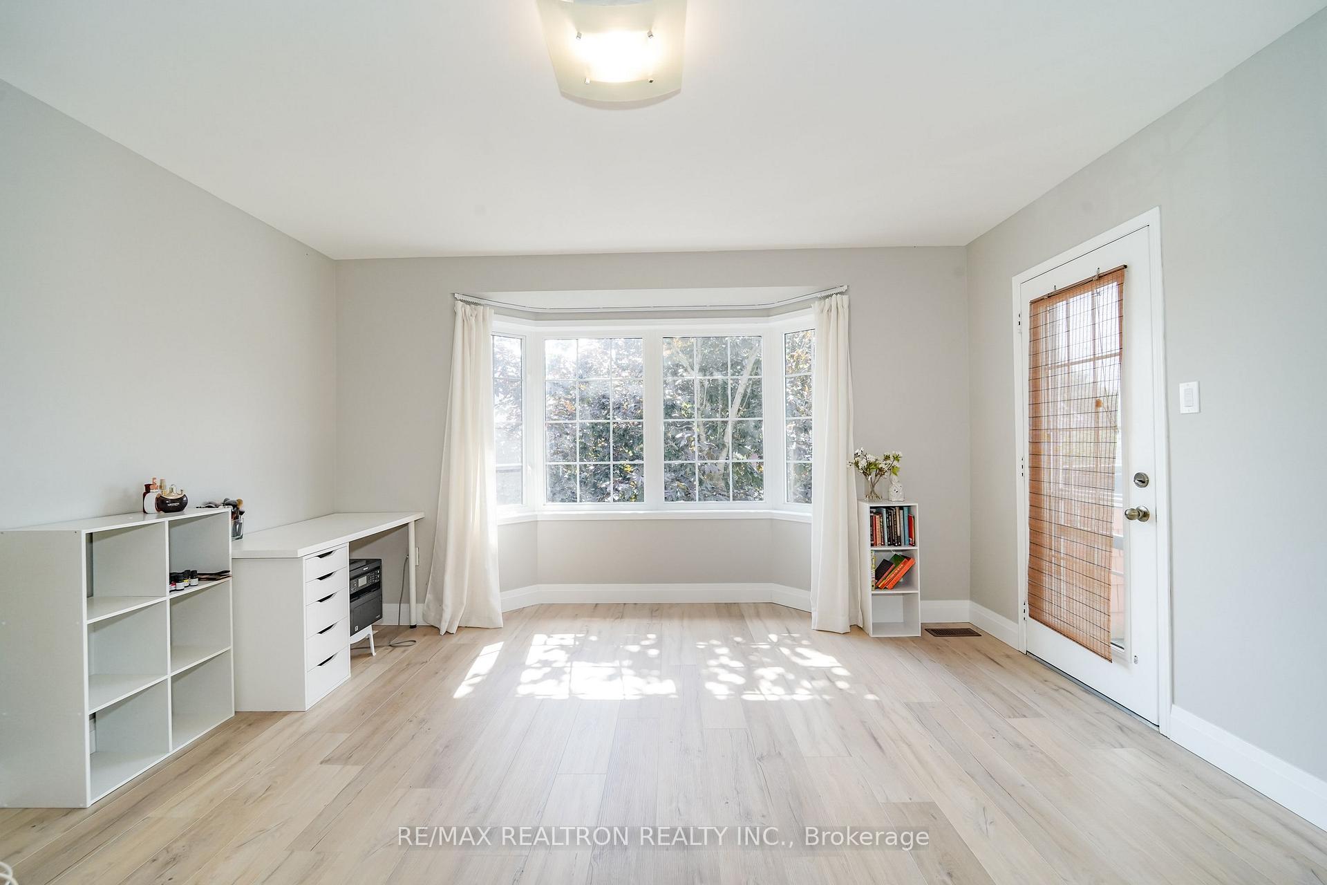 Photo 17 of 96 Hoile Drive, Ajax, South East — HOMEH