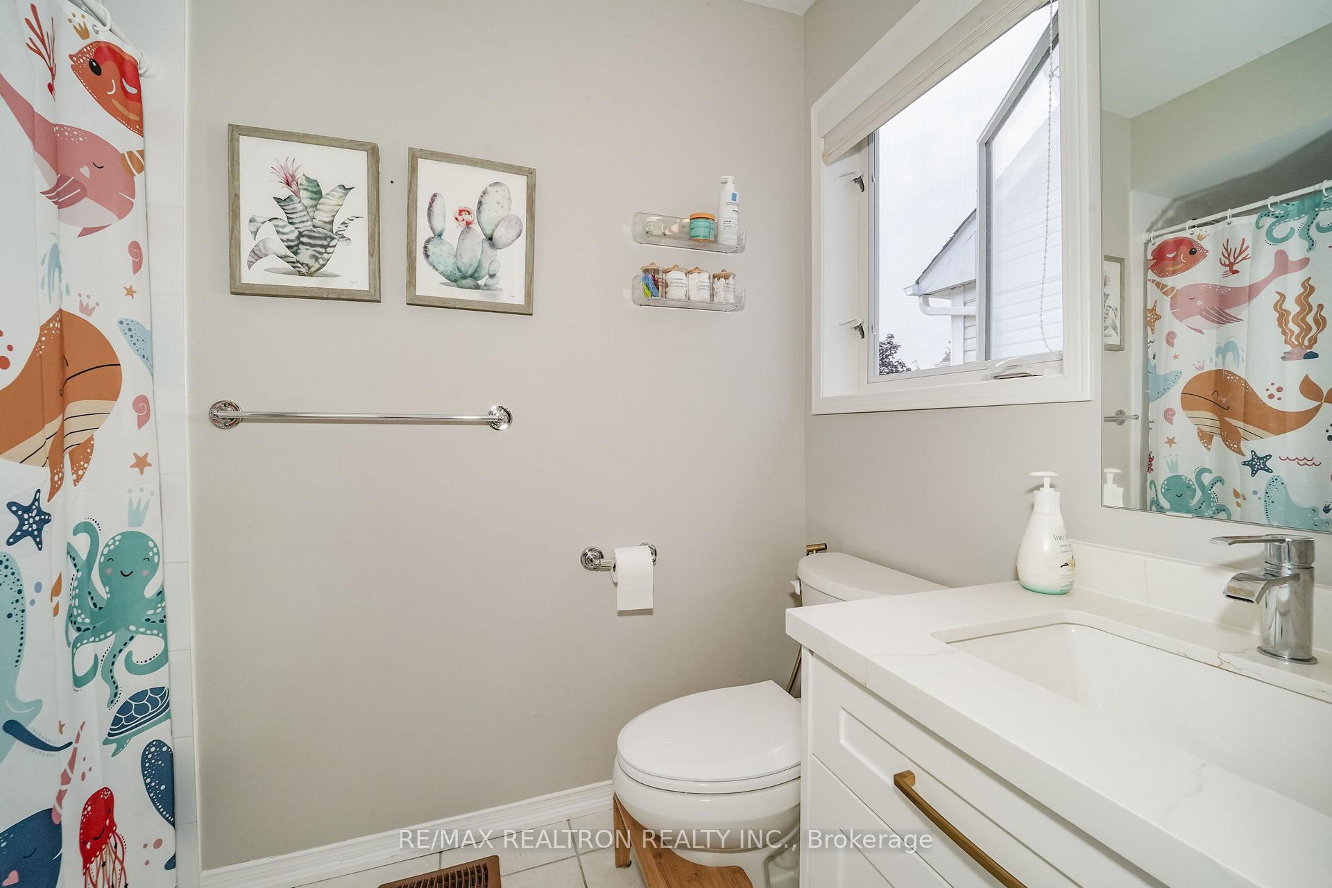 Photo 23 of 96 Hoile Drive, Ajax, South East — HOMEH
