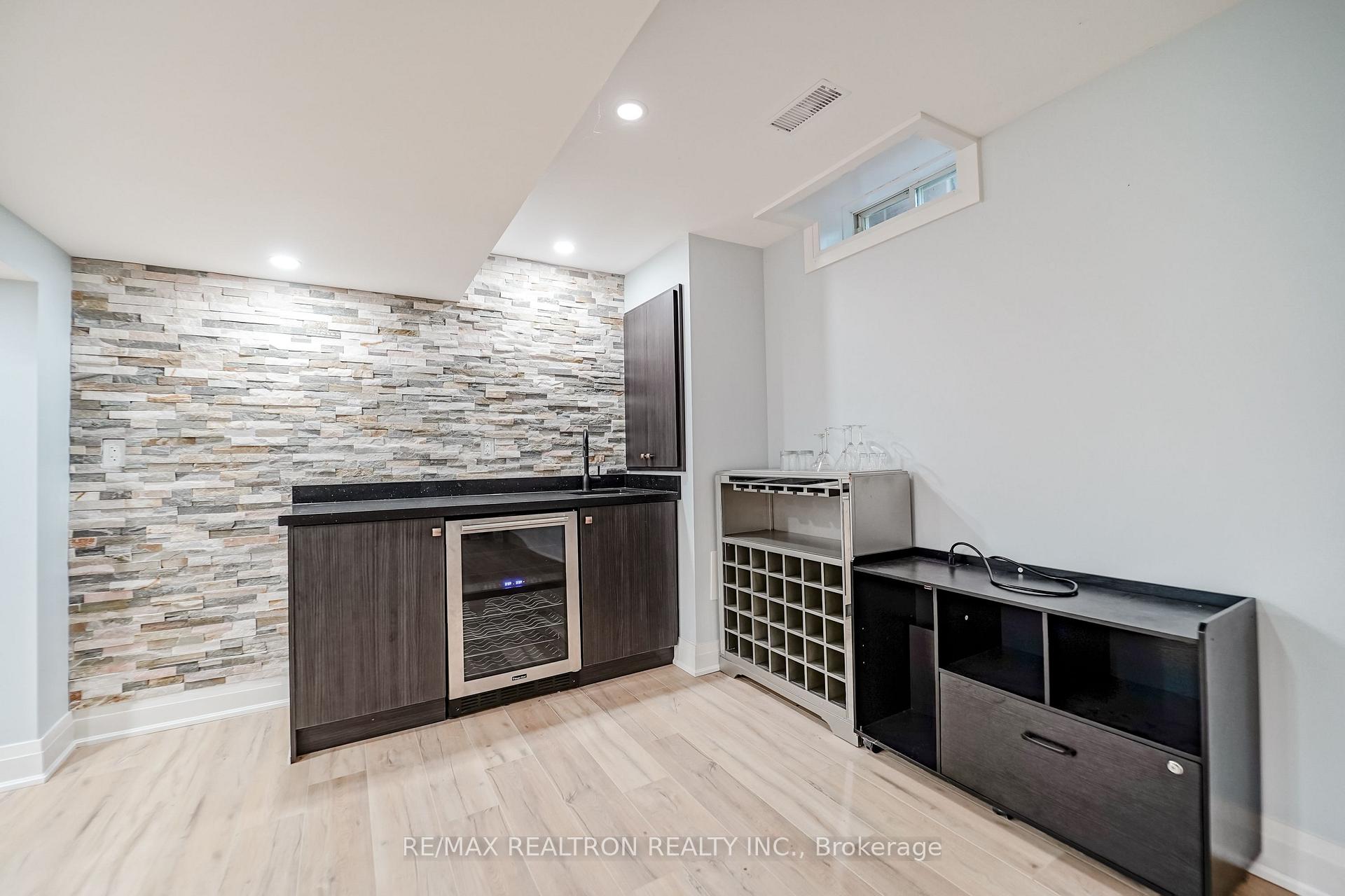 Photo 30 of 96 Hoile Drive, Ajax, South East — HOMEH