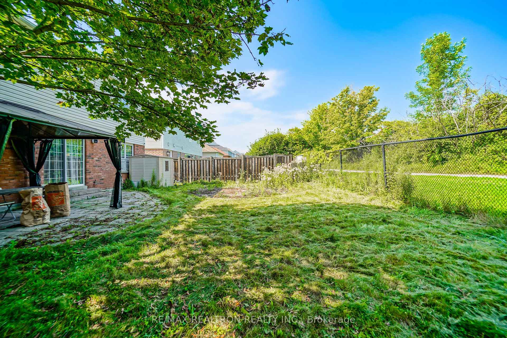 Photo 40 of 96 Hoile Drive, Ajax, South East — HOMEH