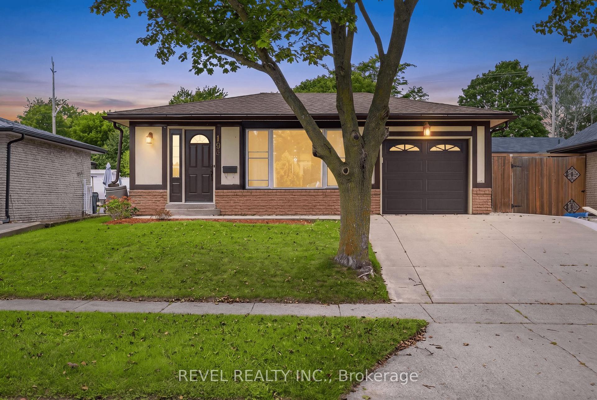 Photo 2 of 194 Hahn Avenue, Cambridge, Silver Heights — HOMEH