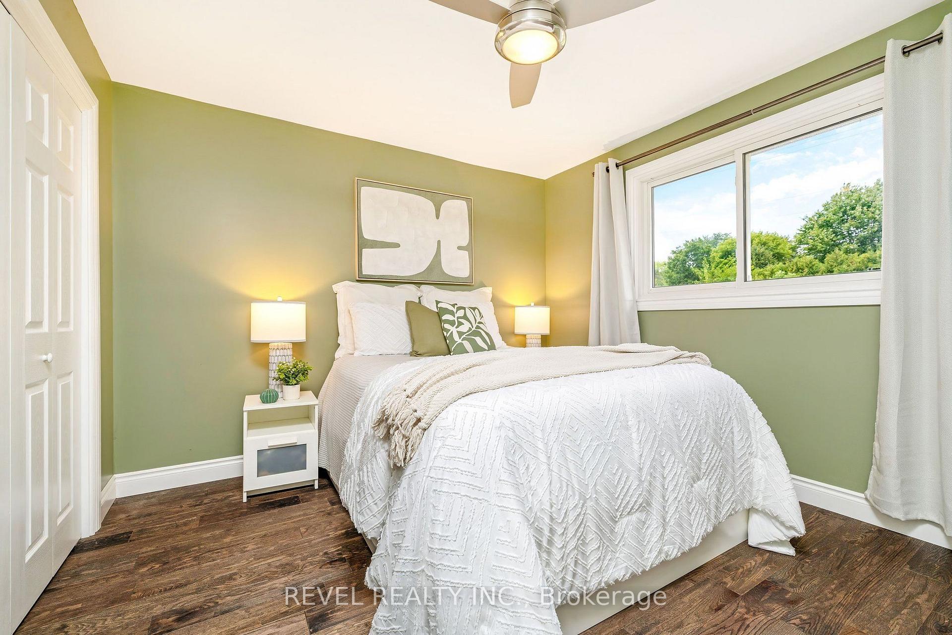 Photo 17 of 194 Hahn Avenue, Cambridge, Silver Heights — HOMEH