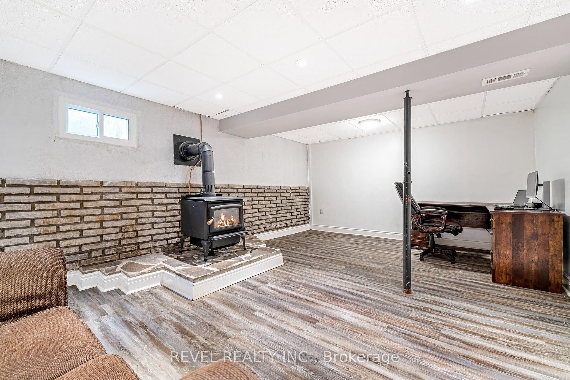 Photo 23 of 194 Hahn Avenue, Cambridge, Silver Heights — HOMEH
