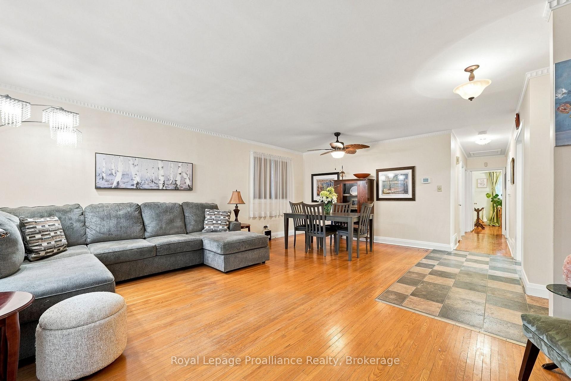 Photo 3 of 130 Hastings Drive, Belleville, Belleville Ward — HOMEH