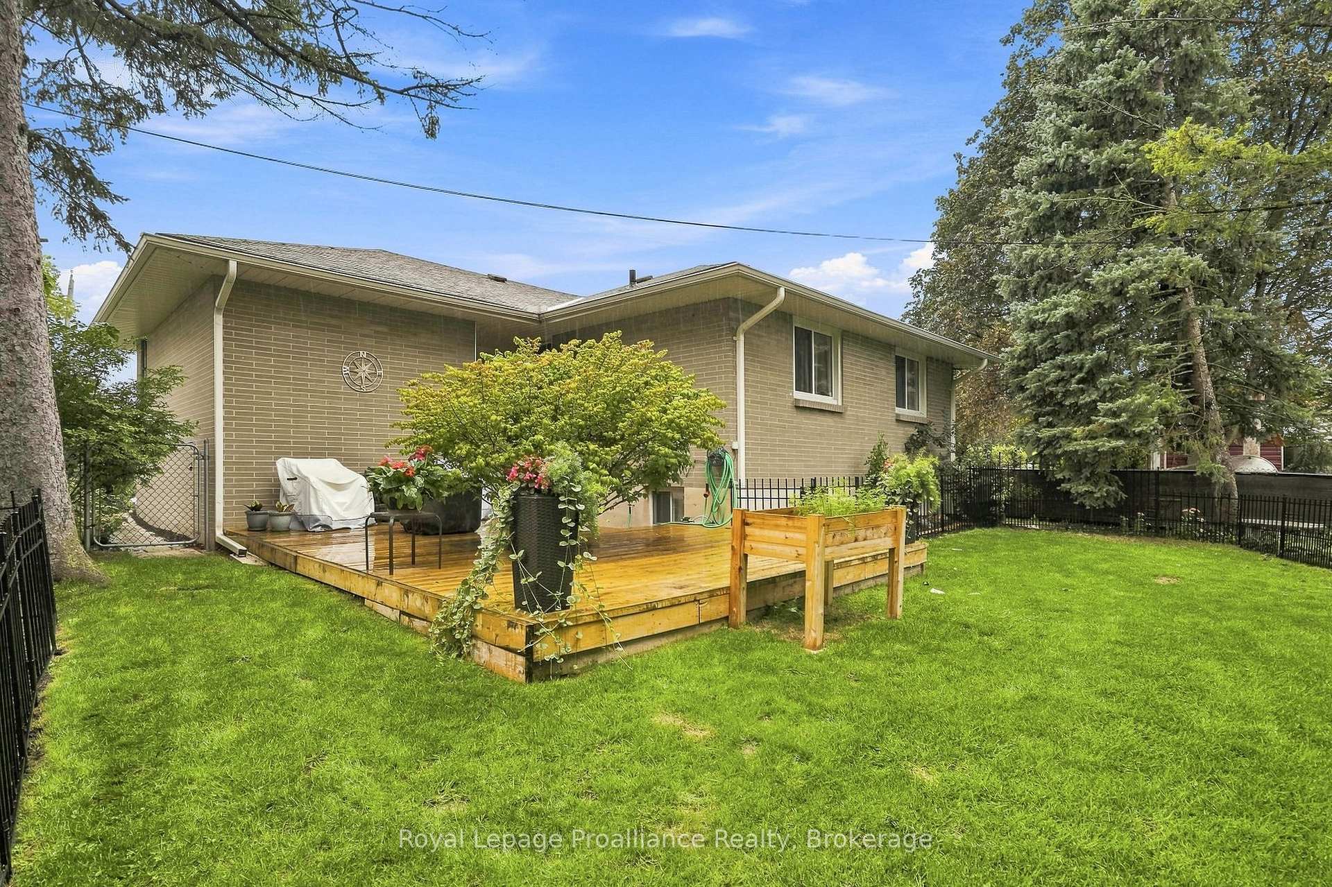 Photo 13 of 130 Hastings Drive, Belleville, Belleville Ward — HOMEH