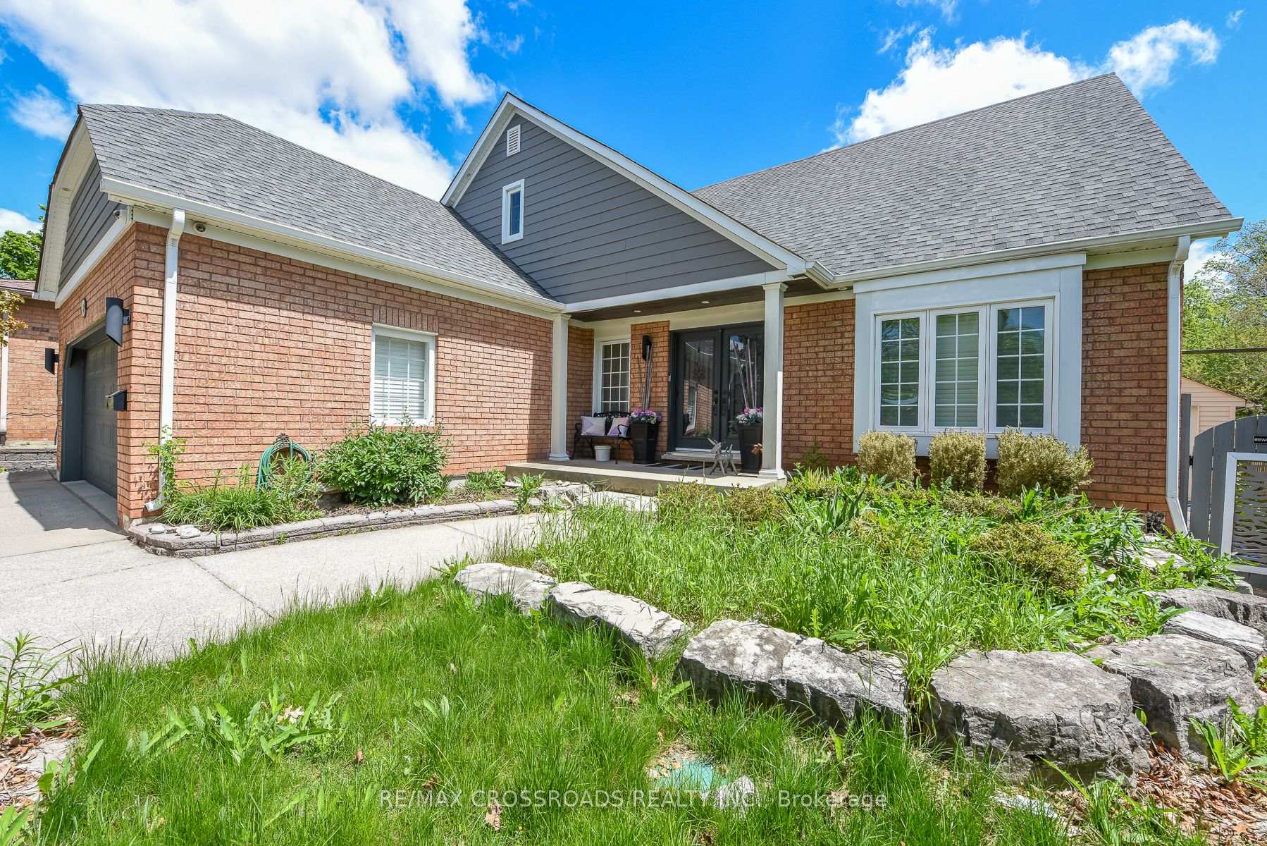 Photo 2 of 1171 Fairmeadow Trail, Oakville, Glen Abbey — HOMEH