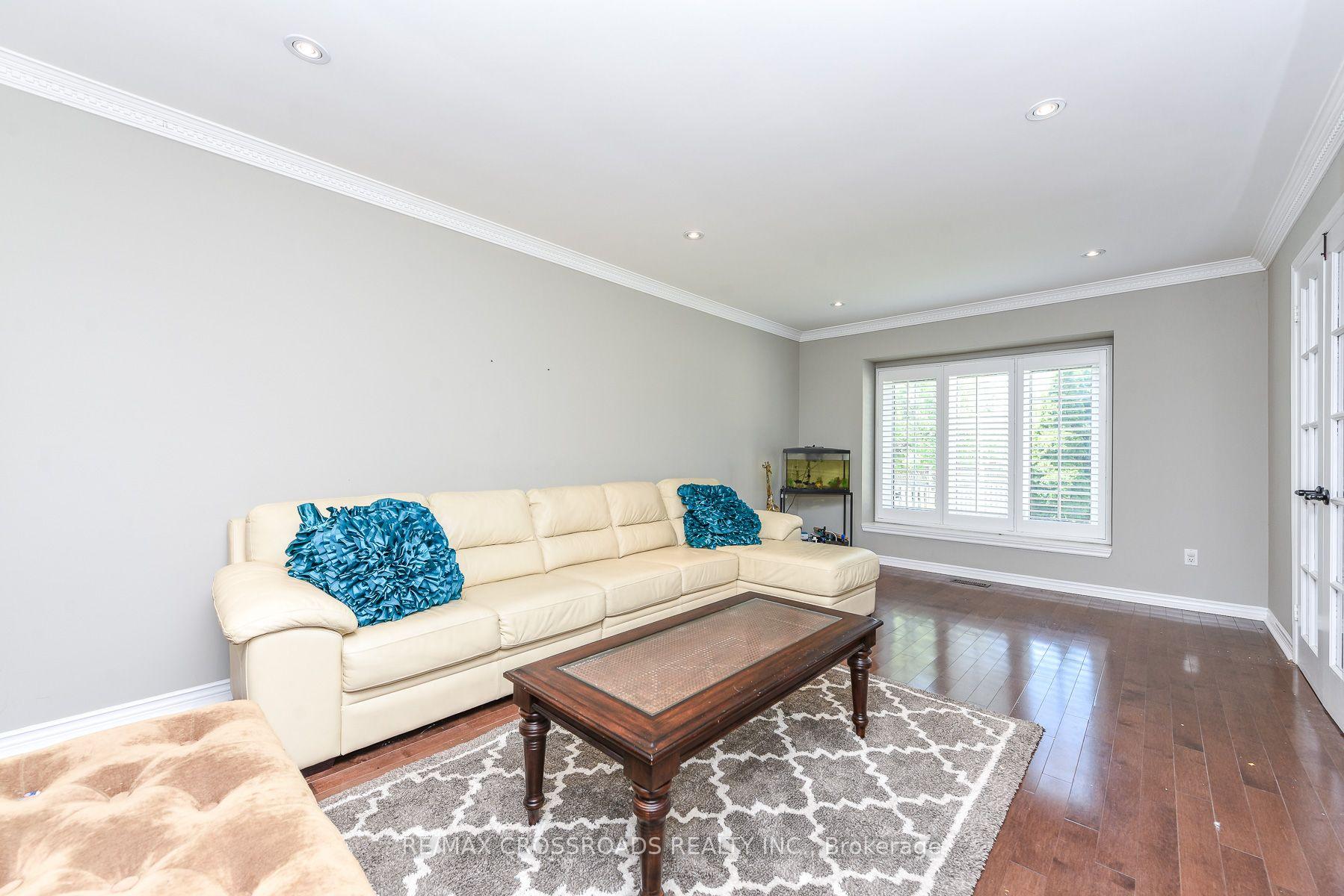 Photo 8 of 1171 Fairmeadow Trail, Oakville, Glen Abbey — HOMEH