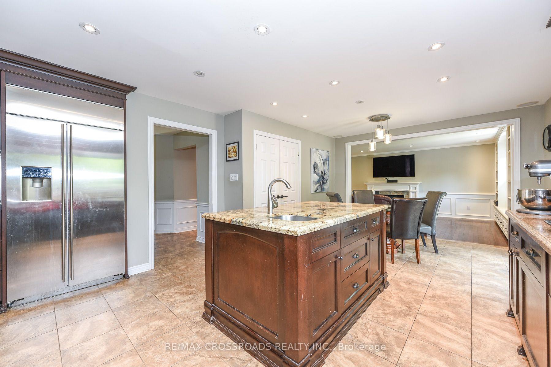 Photo 11 of 1171 Fairmeadow Trail, Oakville, Glen Abbey — HOMEH