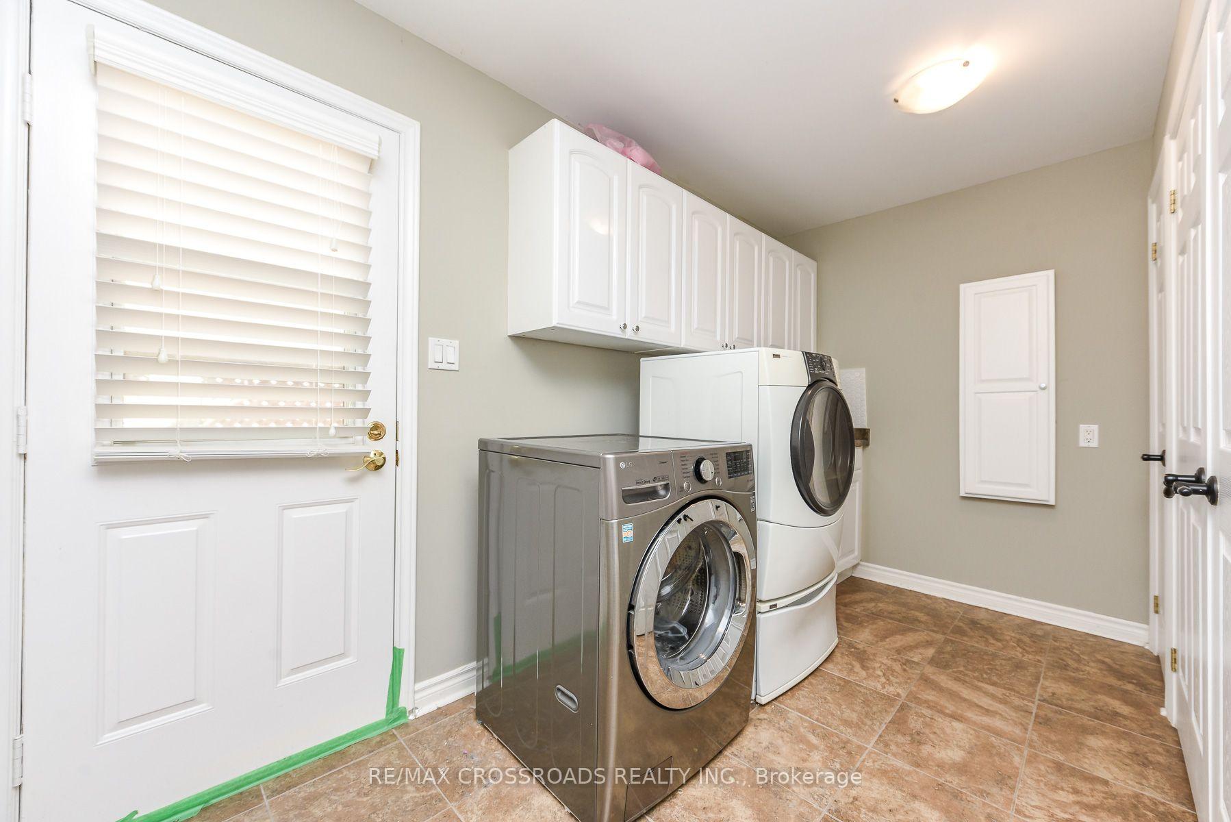 Photo 19 of 1171 Fairmeadow Trail, Oakville, Glen Abbey — HOMEH