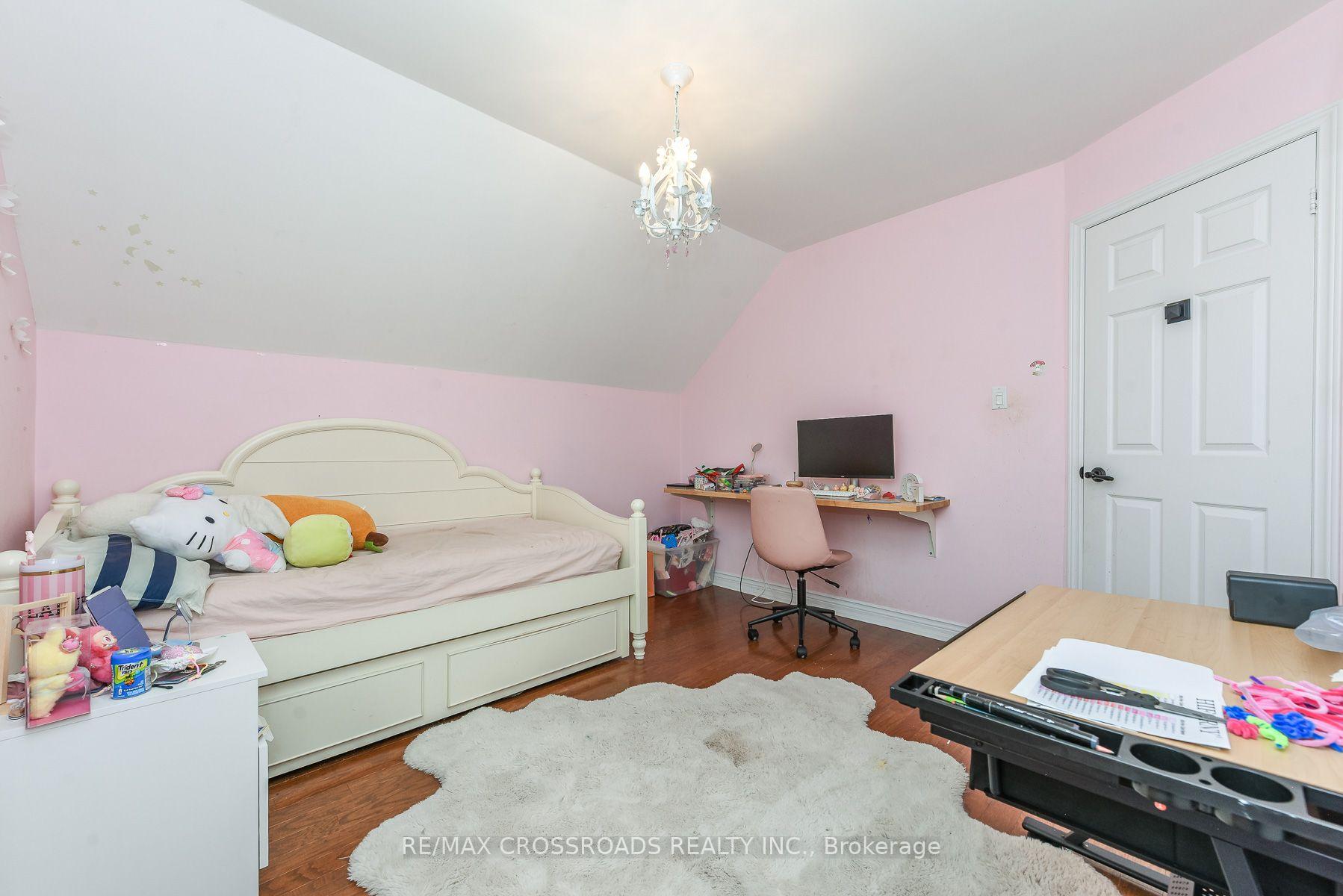 Photo 23 of 1171 Fairmeadow Trail, Oakville, Glen Abbey — HOMEH