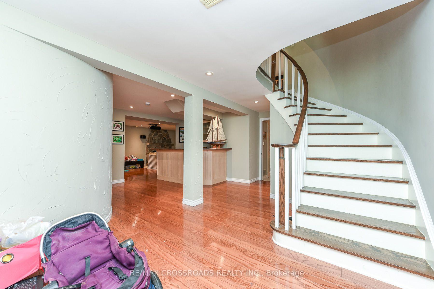 Photo 37 of 1171 Fairmeadow Trail, Oakville, Glen Abbey — HOMEH