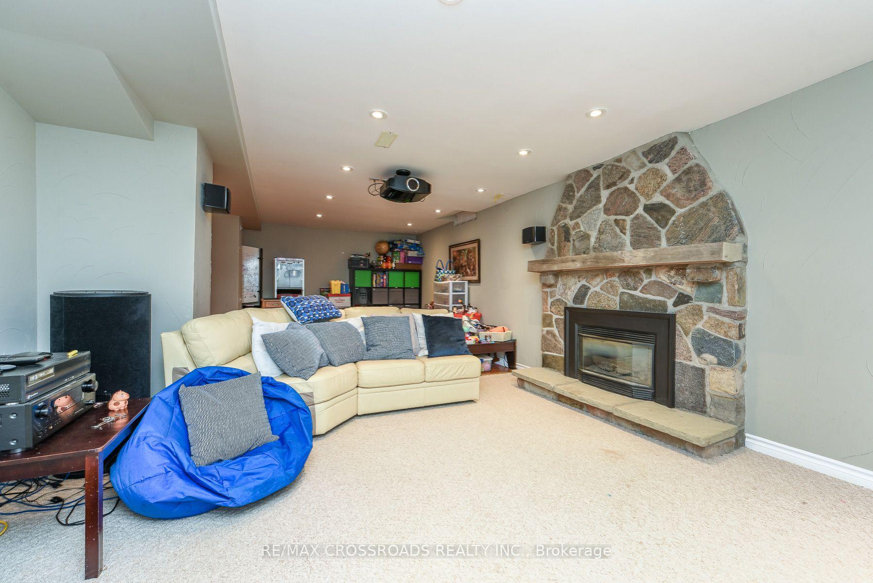 Photo 42 of 1171 Fairmeadow Trail, Oakville, Glen Abbey — HOMEH