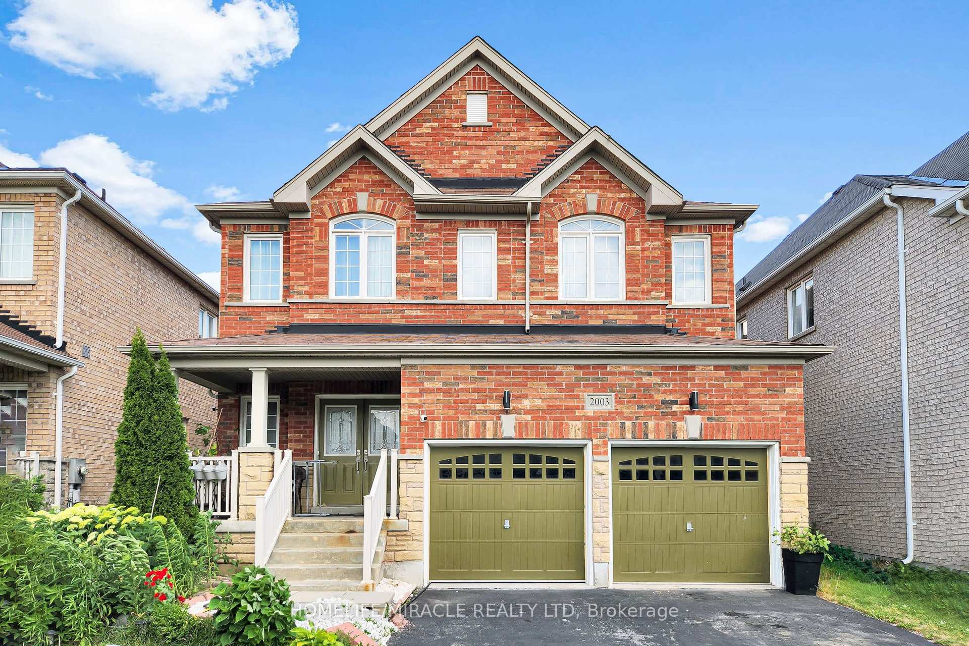 Photo 2 of 2003 Queensbury Drive, Oshawa, Taunton — HOMEH