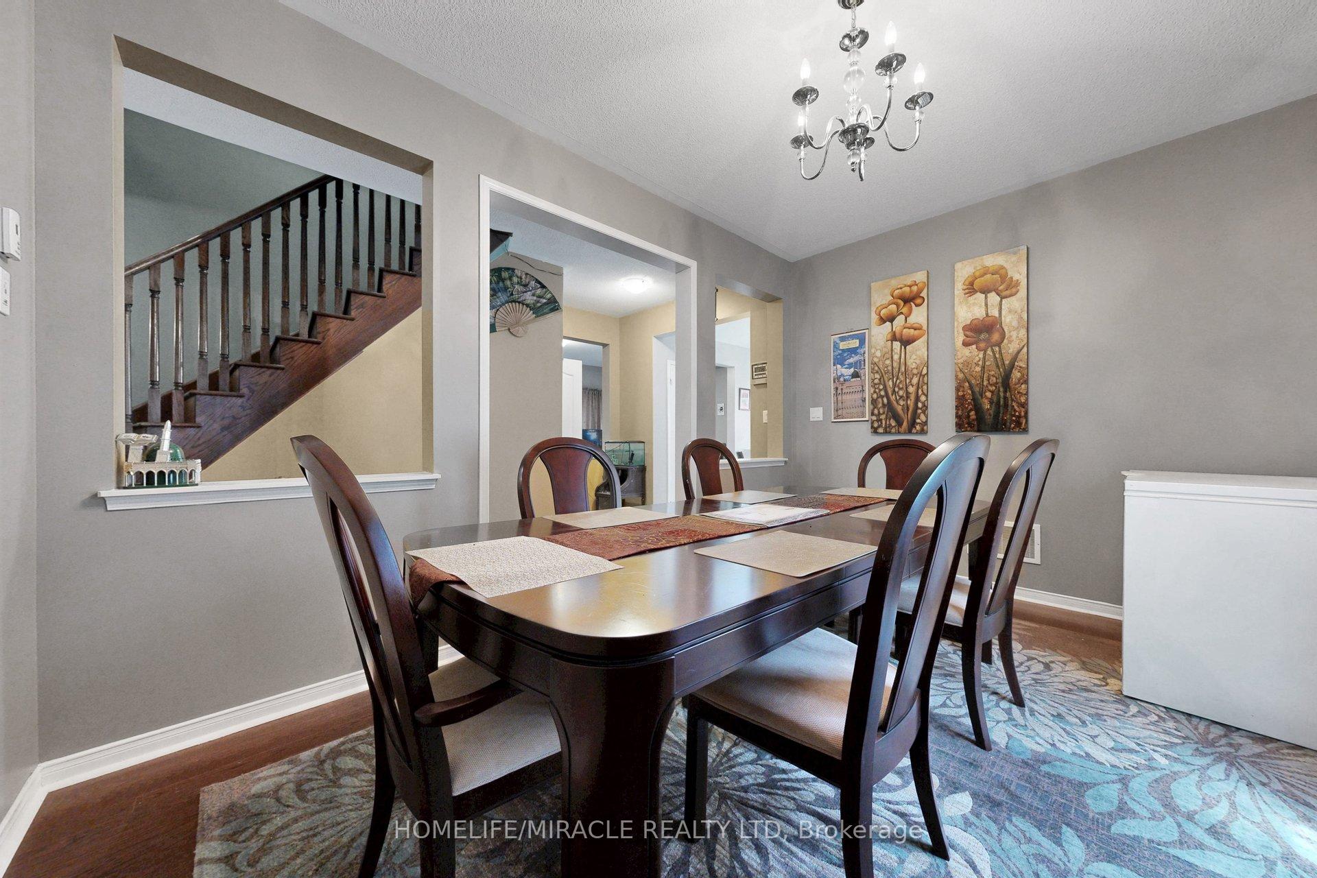Photo 10 of 2003 Queensbury Drive, Oshawa, Taunton — HOMEH
