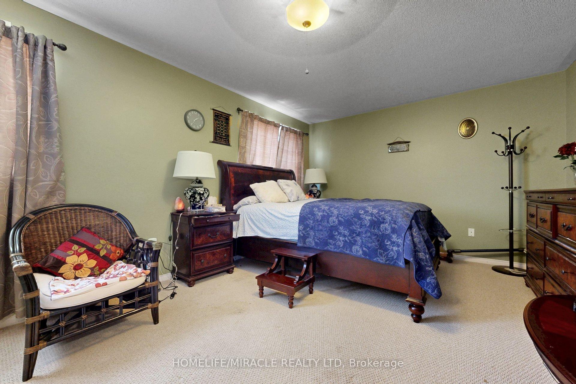 Photo 30 of 2003 Queensbury Drive, Oshawa, Taunton — HOMEH