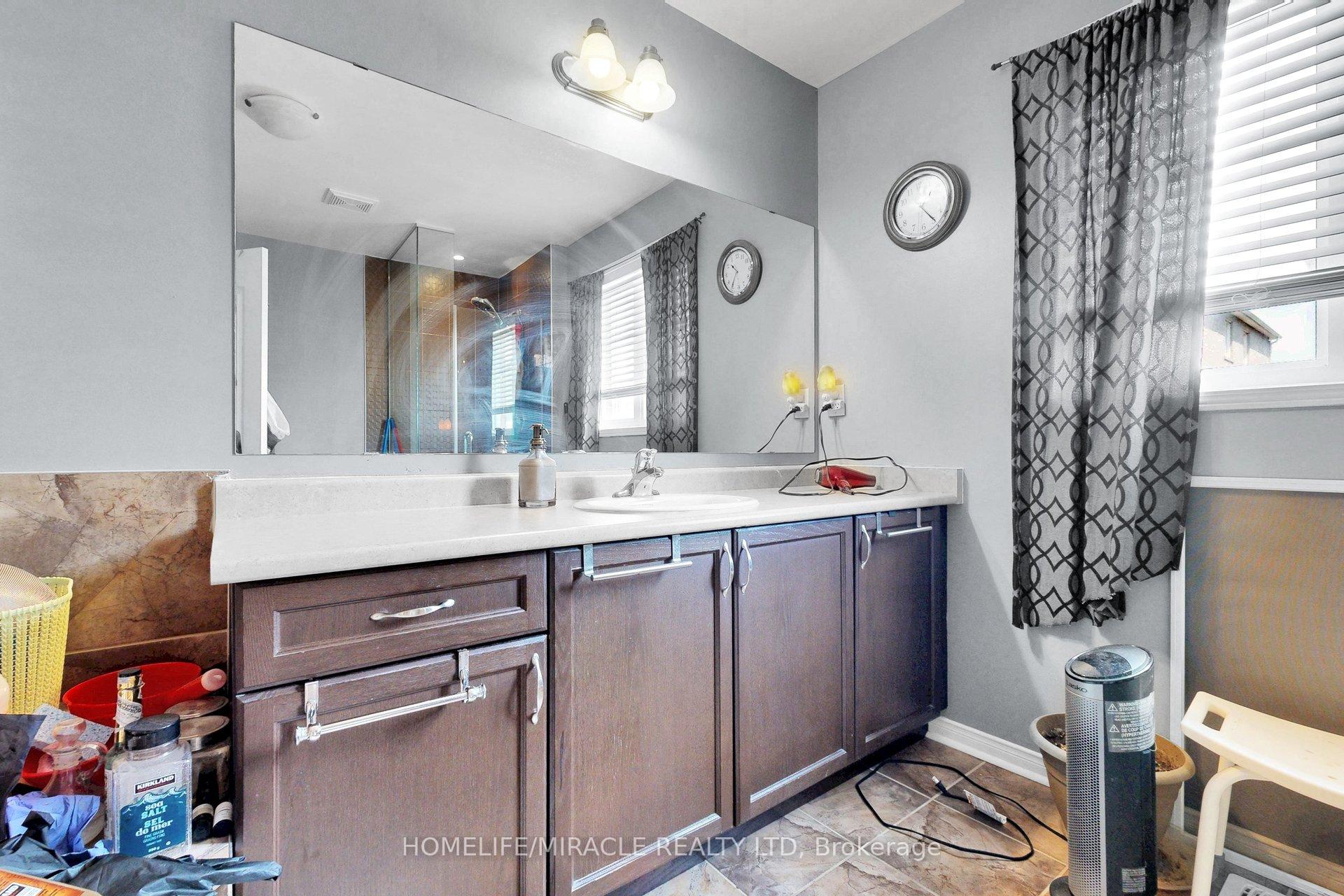 Photo 34 of 2003 Queensbury Drive, Oshawa, Taunton — HOMEH