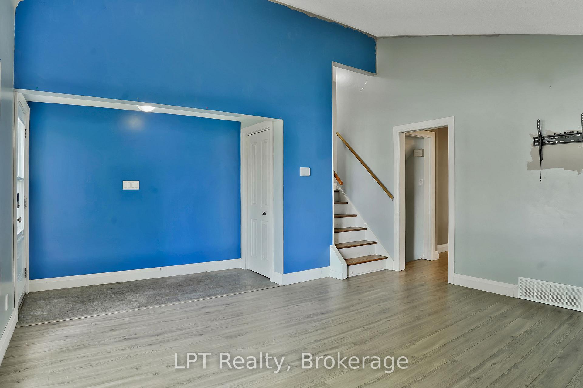 Photo 11 of 354 Goderich Street, Saugeen Shores — HOMEH