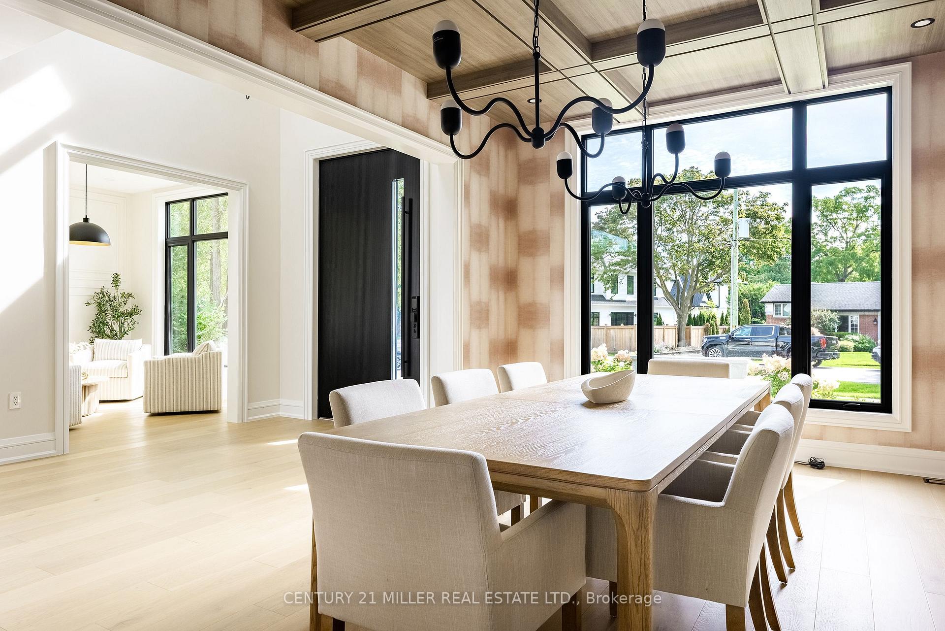 Photo 9 of 61 Highland Road, Oakville, Central — HOMEH