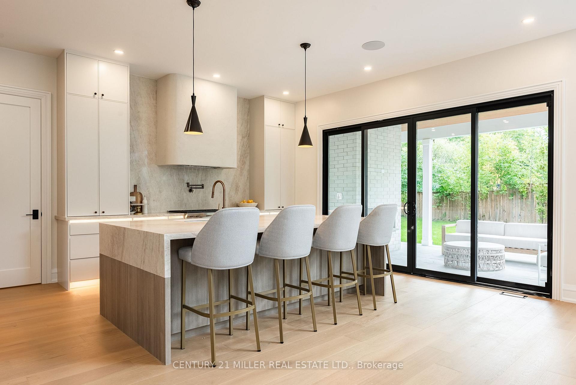 Photo 12 of 61 Highland Road, Oakville, Central — HOMEH