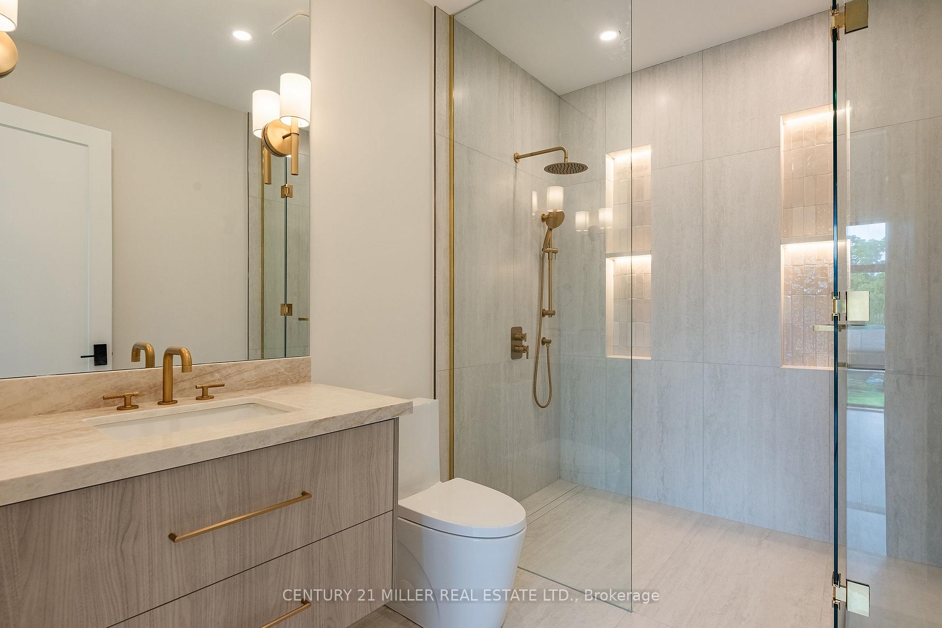 Photo 27 of 61 Highland Road, Oakville, Central — HOMEH