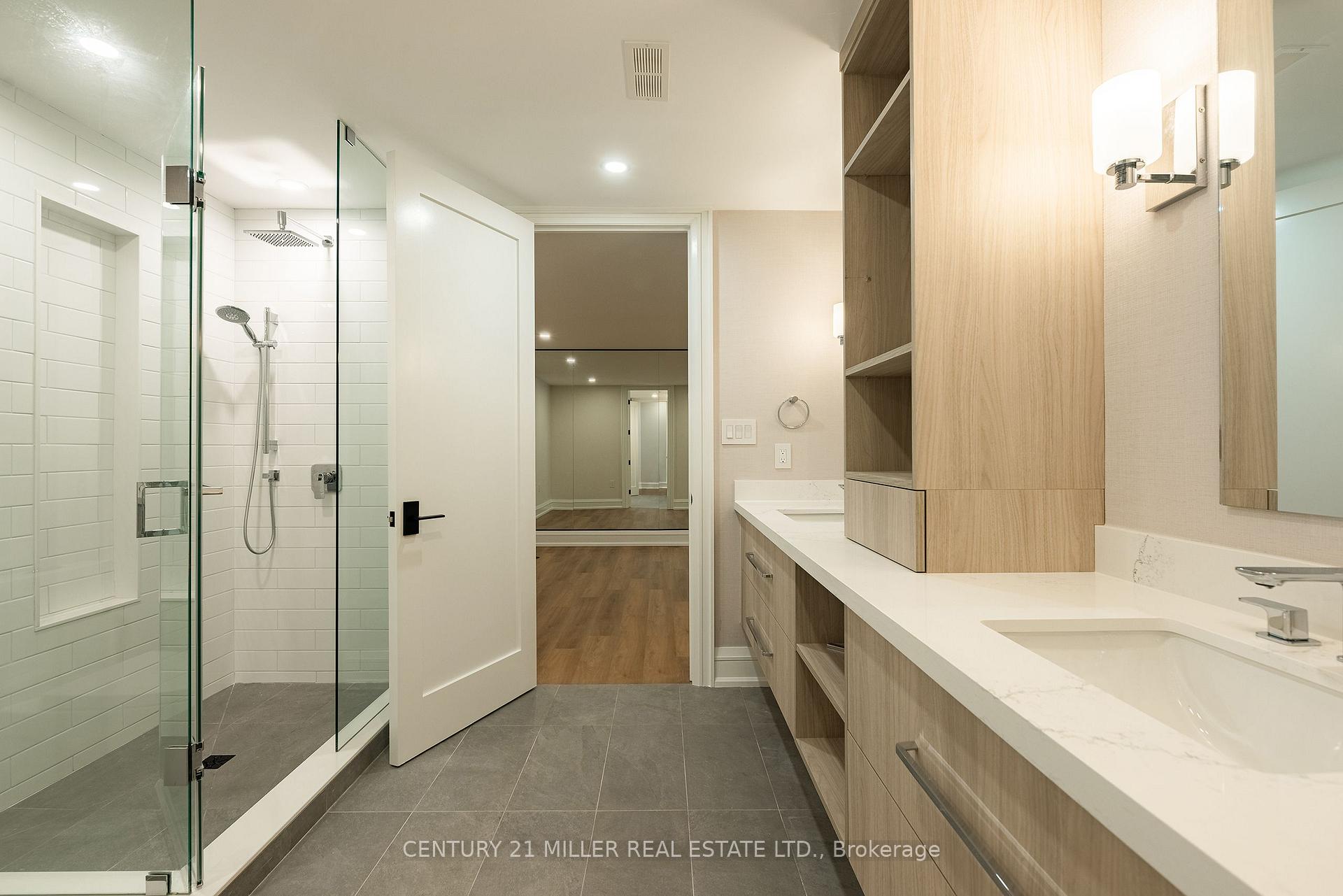 Photo 35 of 61 Highland Road, Oakville, Central — HOMEH
