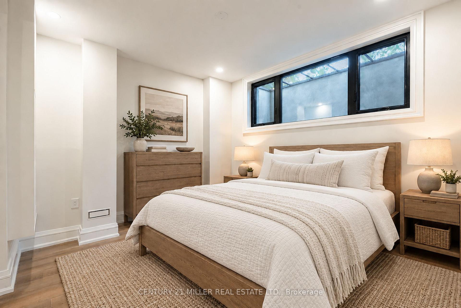 Photo 37 of 61 Highland Road, Oakville, Central — HOMEH