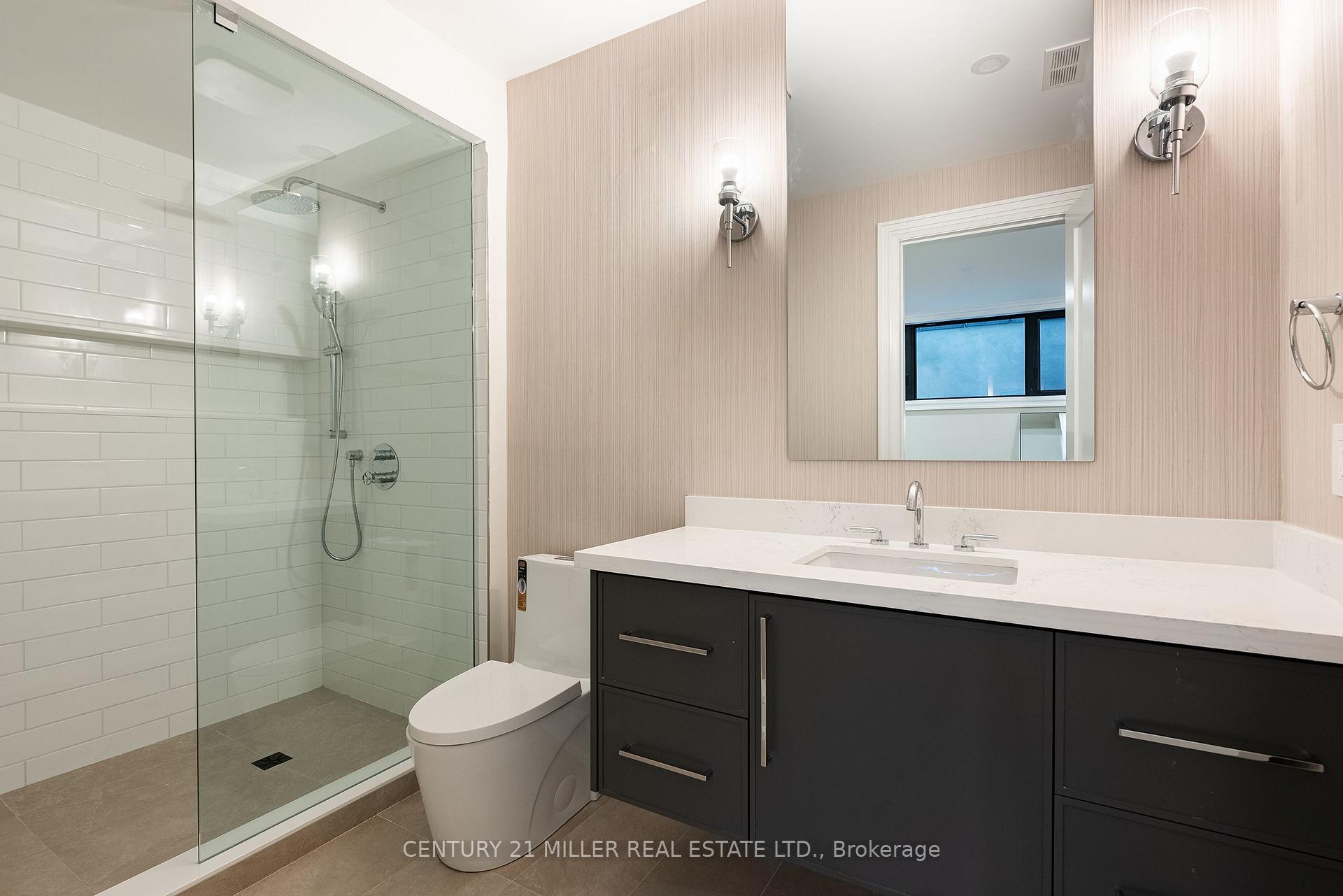 Photo 38 of 61 Highland Road, Oakville, Central — HOMEH