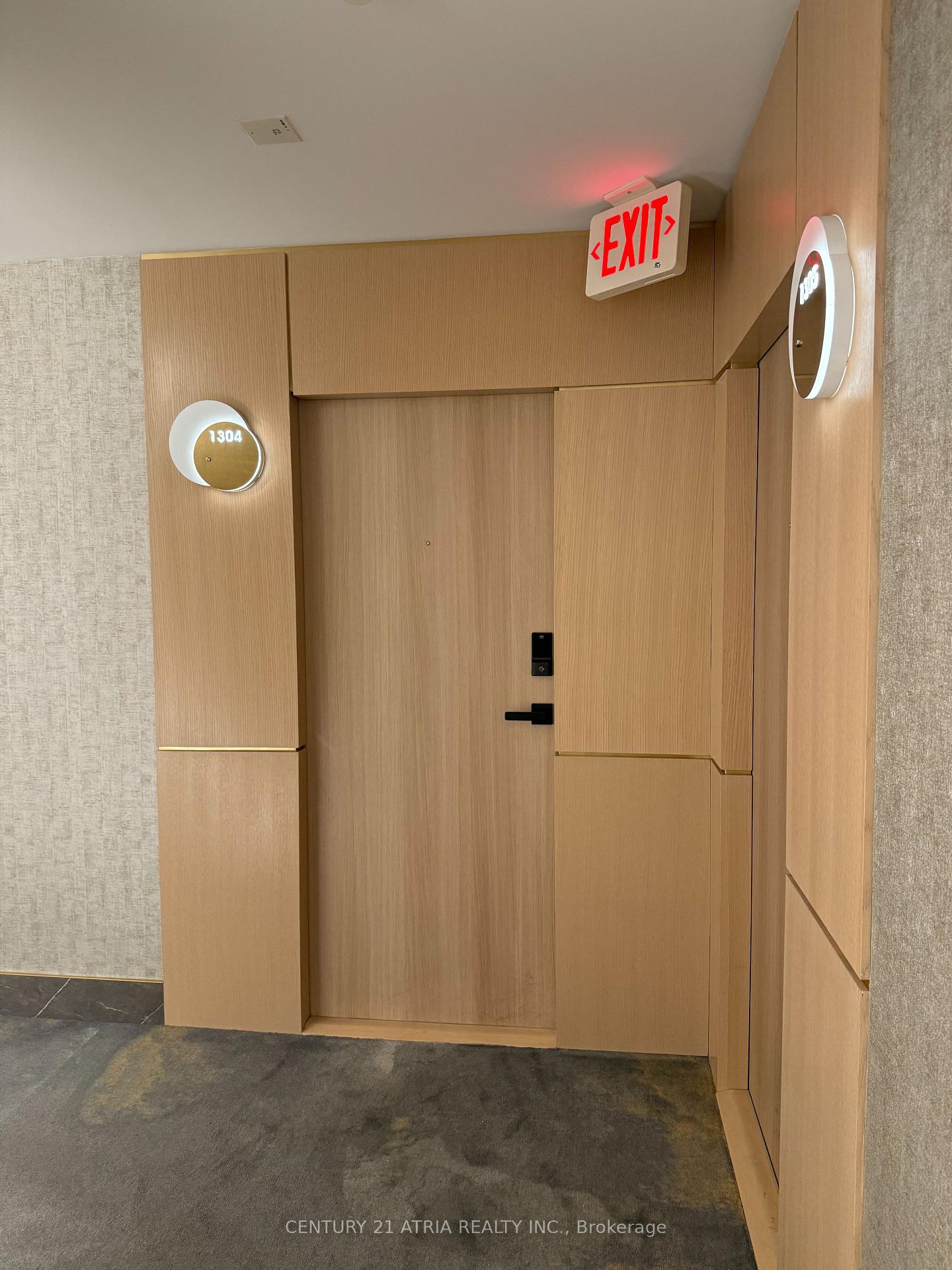 Photo 2 of Unit 1304, 21 Carlton Street, Toronto, Church-Yonge Corridor — HOMEH