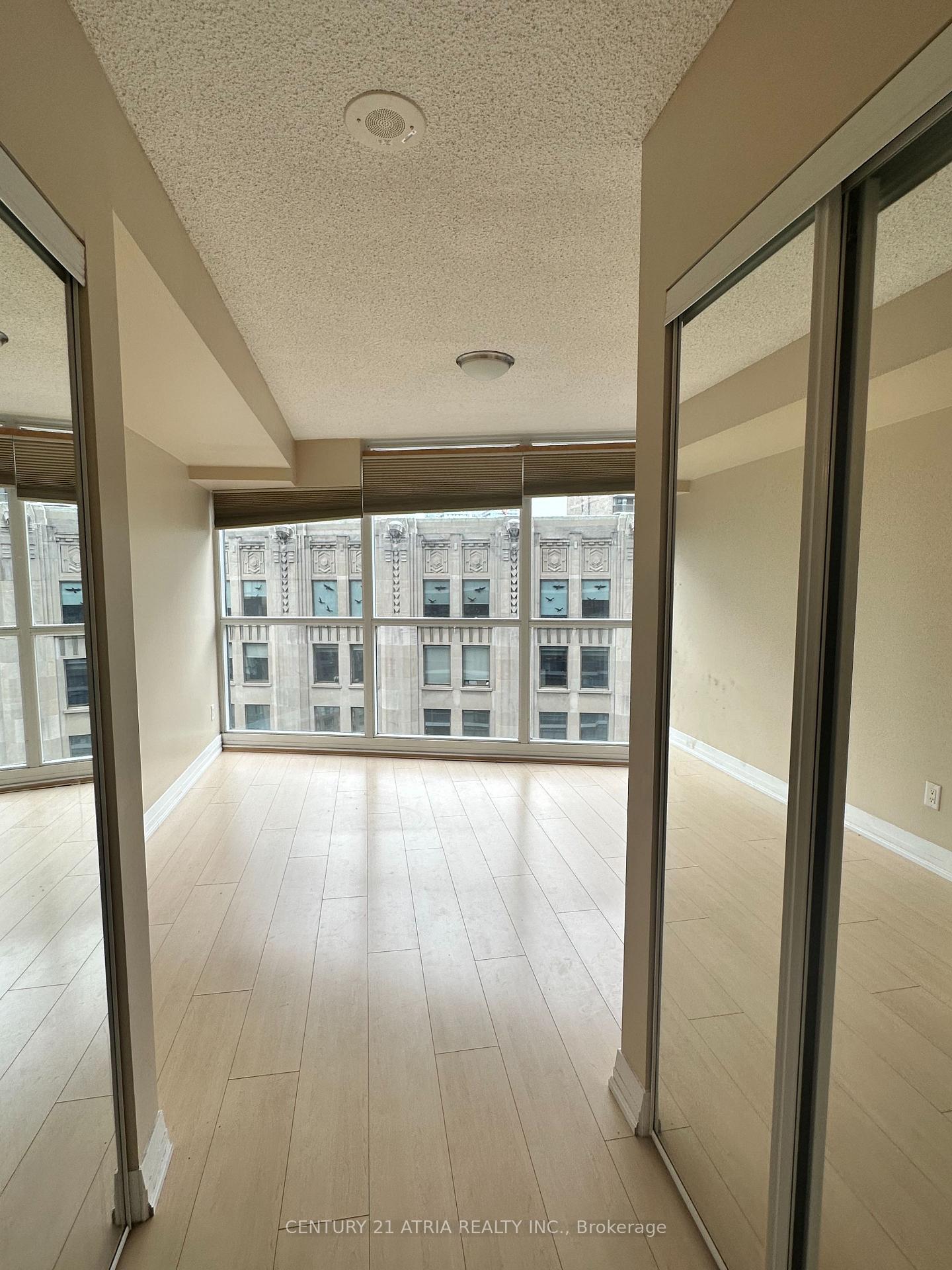 Photo 7 of Unit 1304, 21 Carlton Street, Toronto, Church-Yonge Corridor — HOMEH