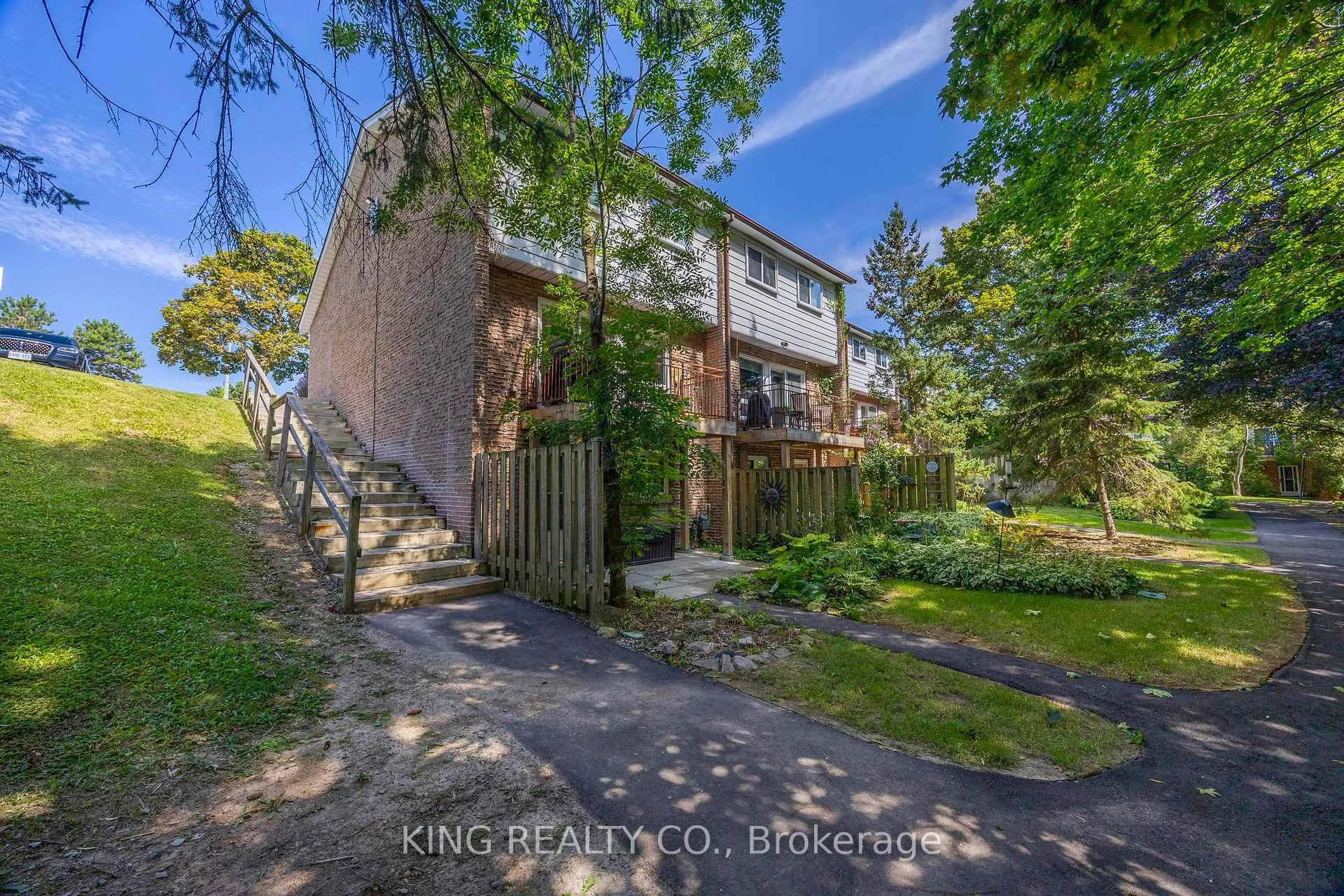 Photo 66 of Unit 1, 2140 Upper Middle Road, Burlington, Brant Hills — HOMEH