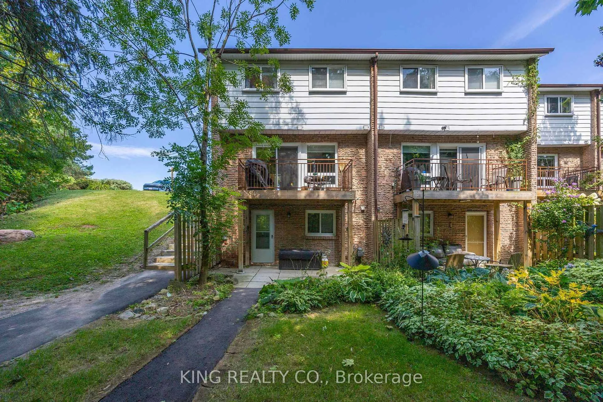 Photo 68 of Unit 1, 2140 Upper Middle Road, Burlington, Brant Hills — HOMEH