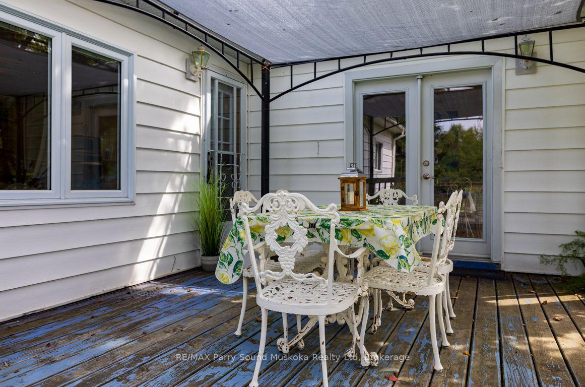 Photo 6 of 5 James Street, Seguin — HOMEH